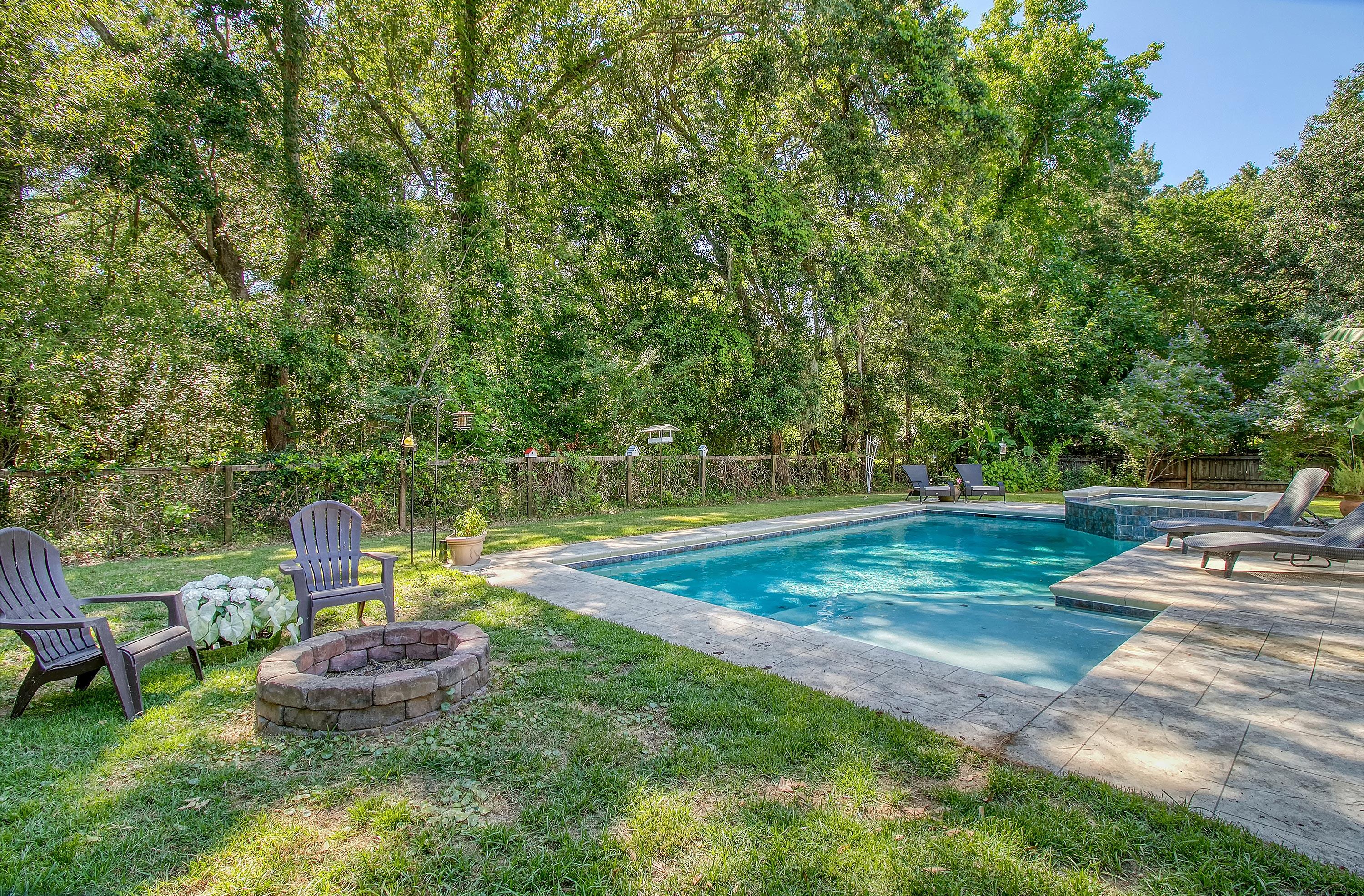 529 W Wimbledon Drive