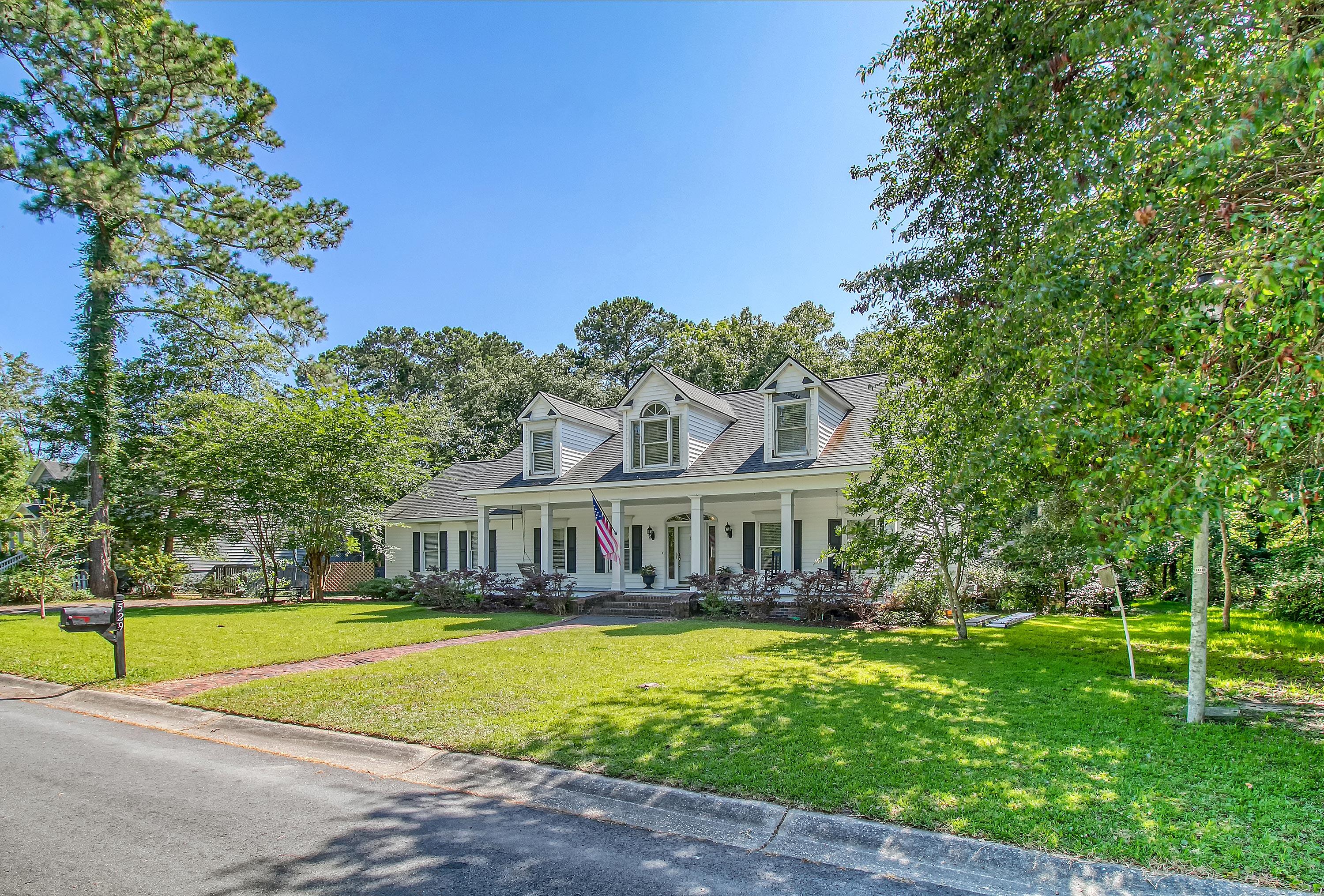 529 W Wimbledon Drive