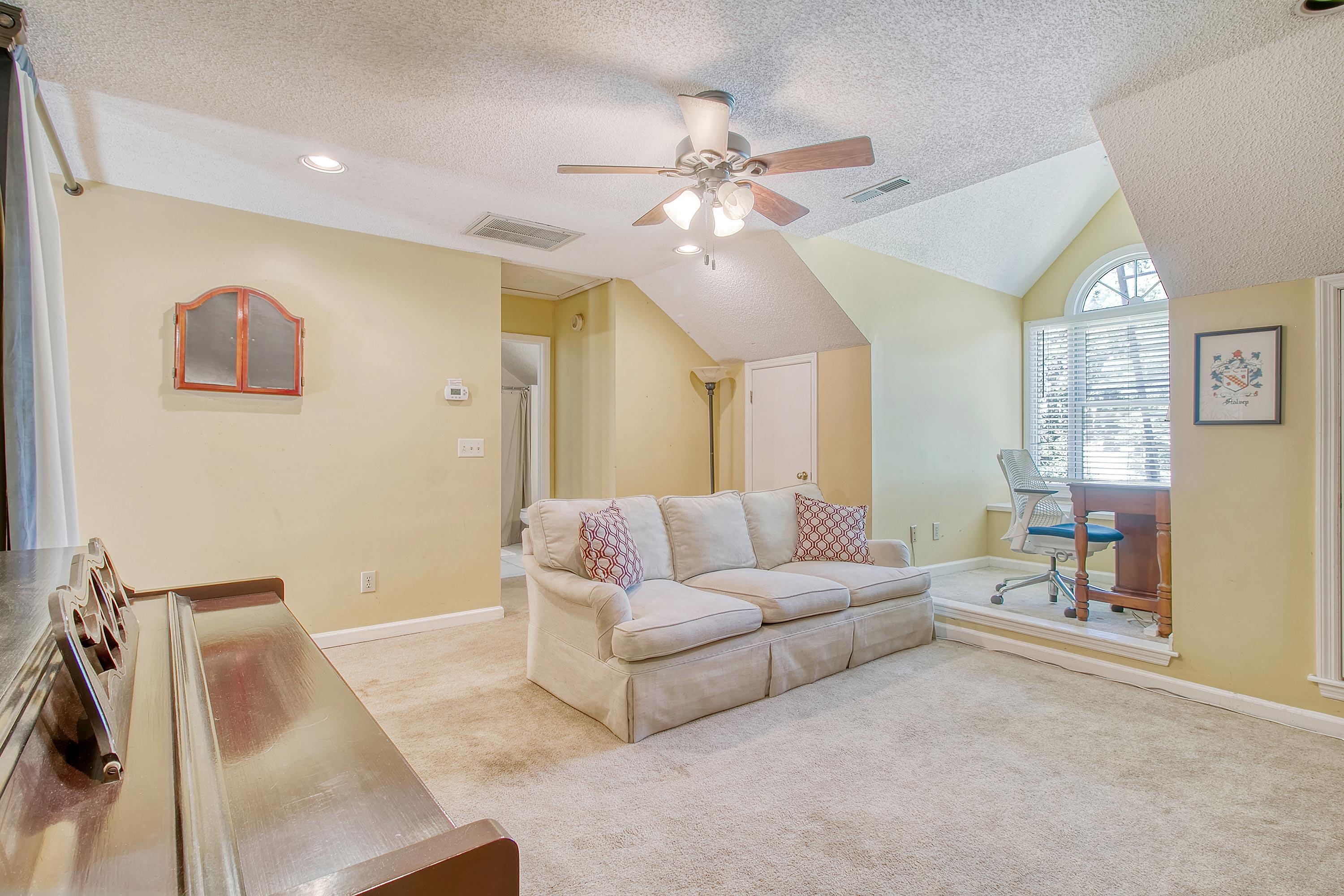 529 W Wimbledon Drive