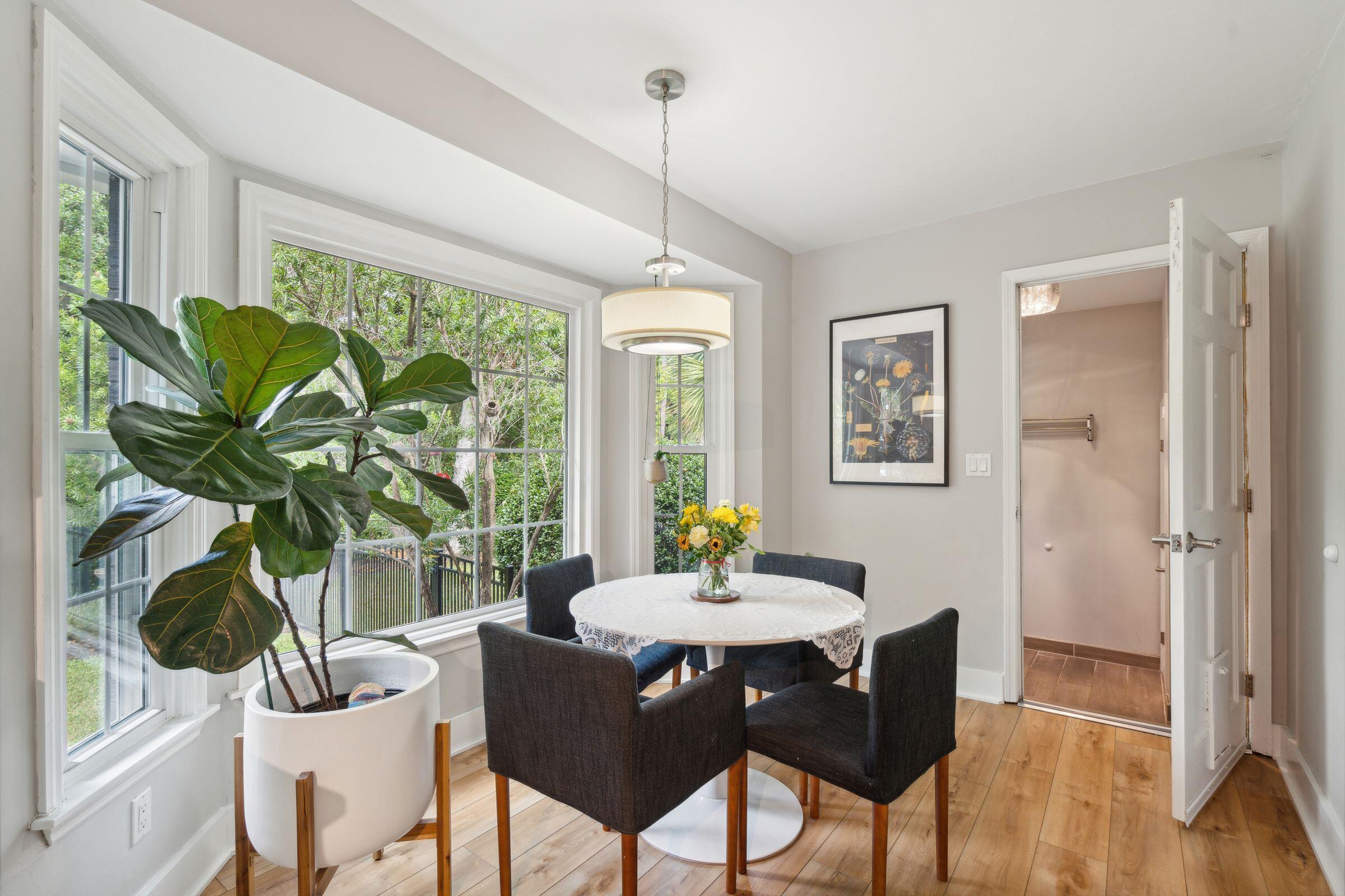 5 Gardens Corner Court