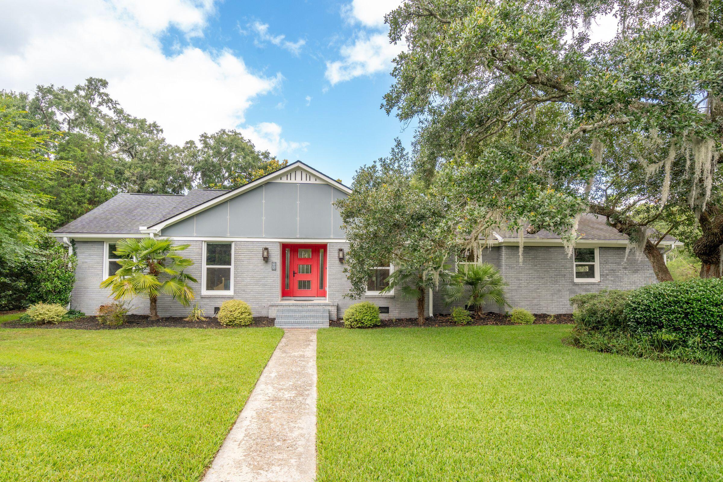 5 Gardens Corner Court