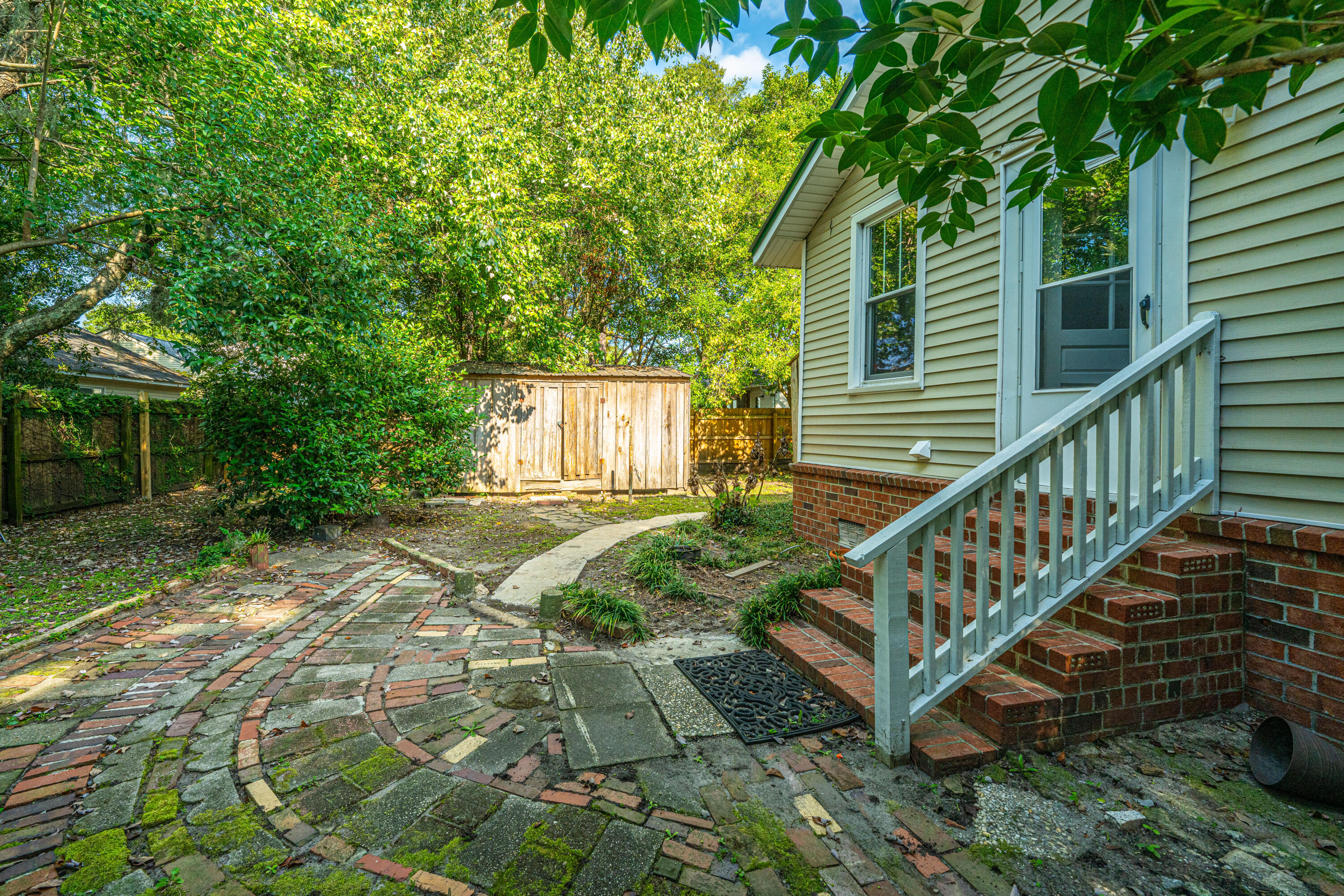 1711 River Front Drive