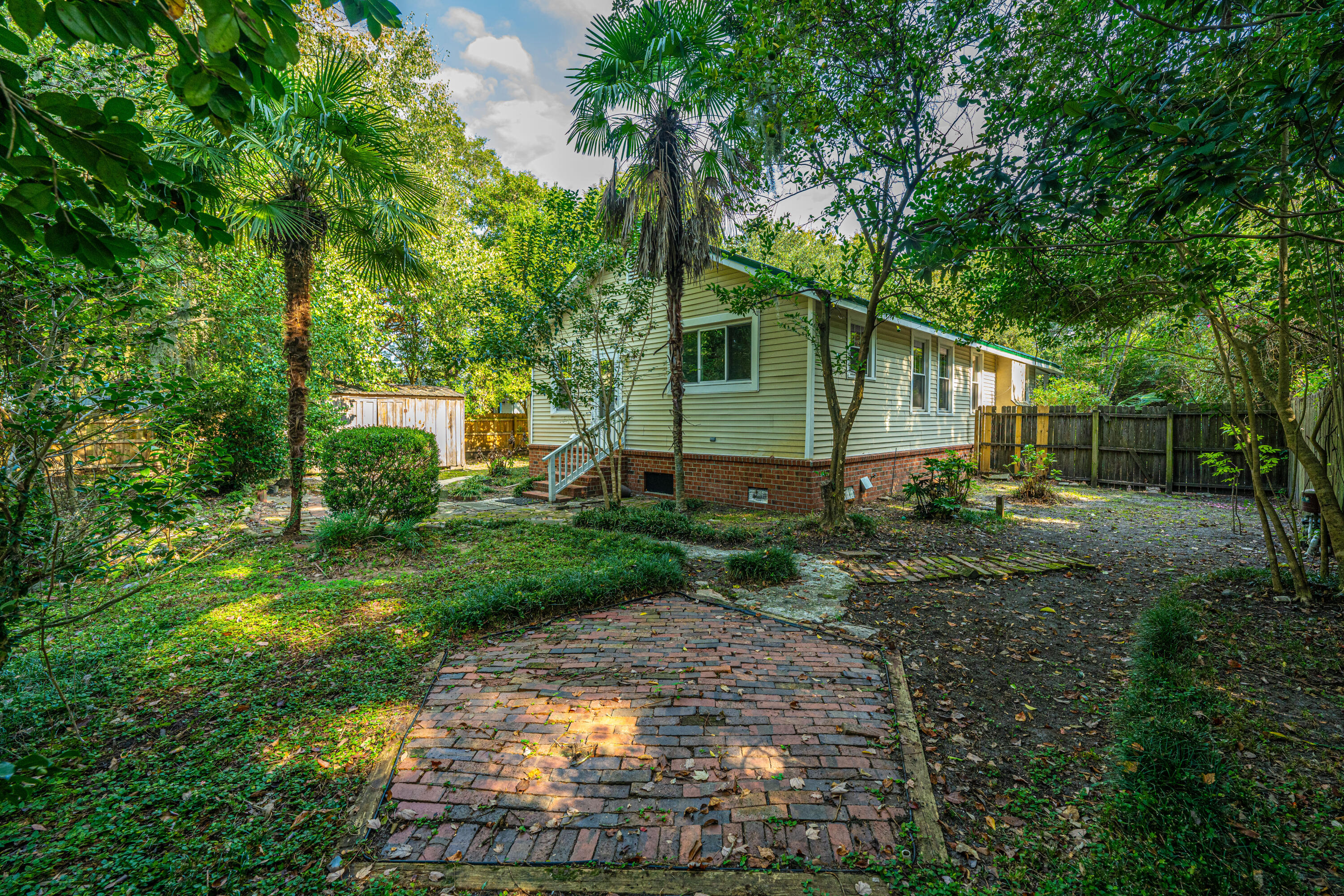 1711 River Front Drive