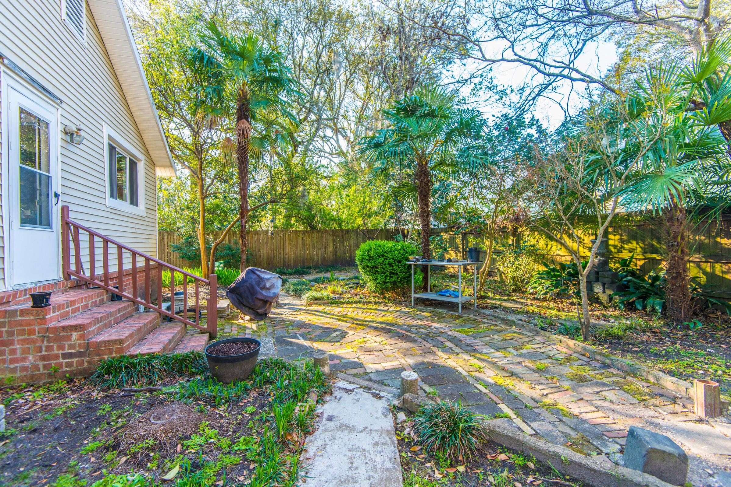 1711 River Front Drive