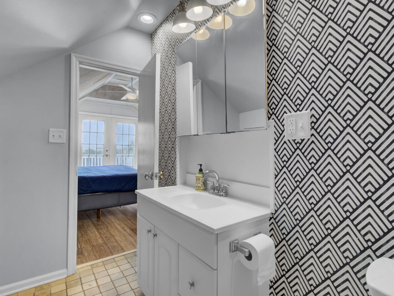 1730 E Ashley Avenue