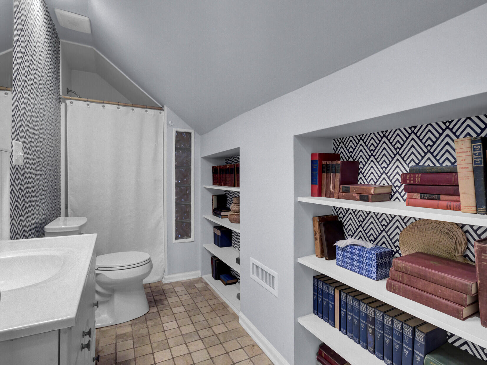 1730 E Ashley Avenue