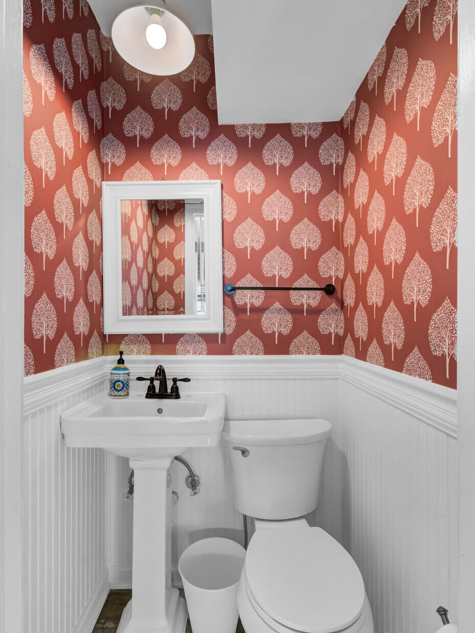 1730 E Ashley Avenue