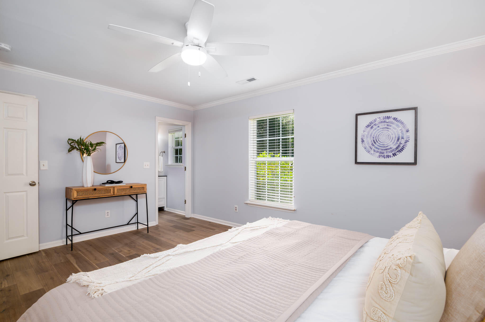 1150 East And West Road