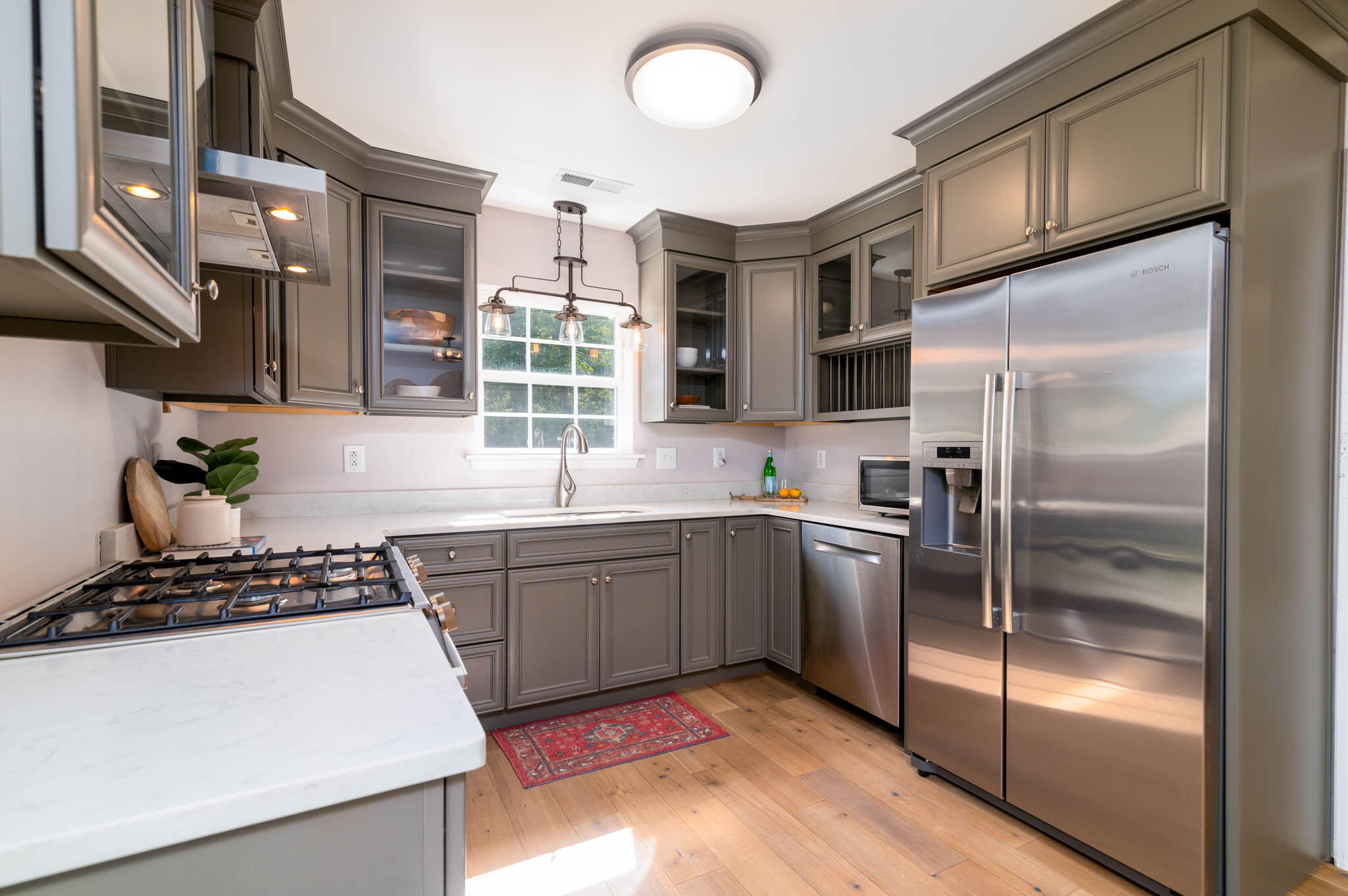 1150 East And West Road