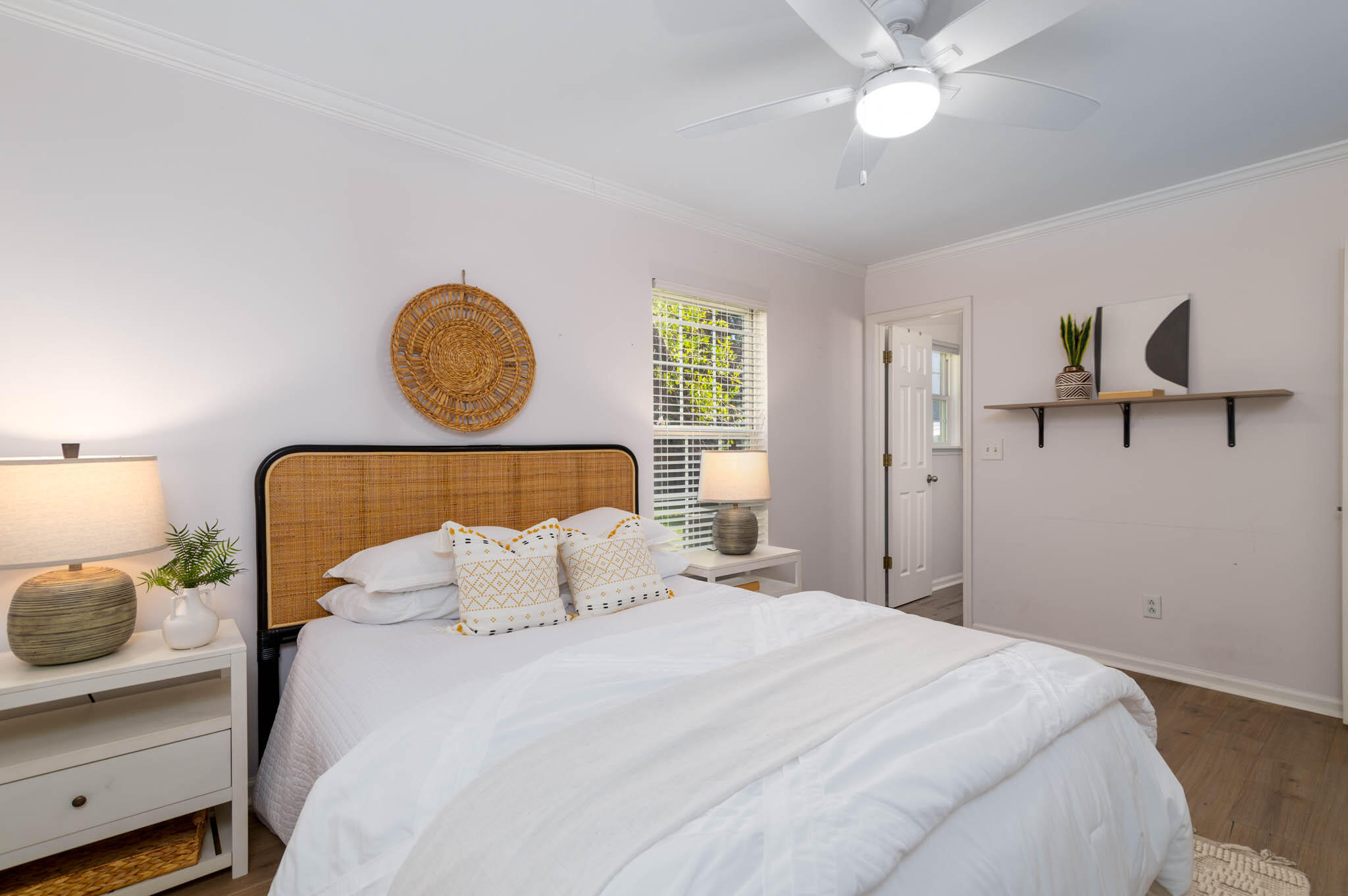 1150 East And West Road