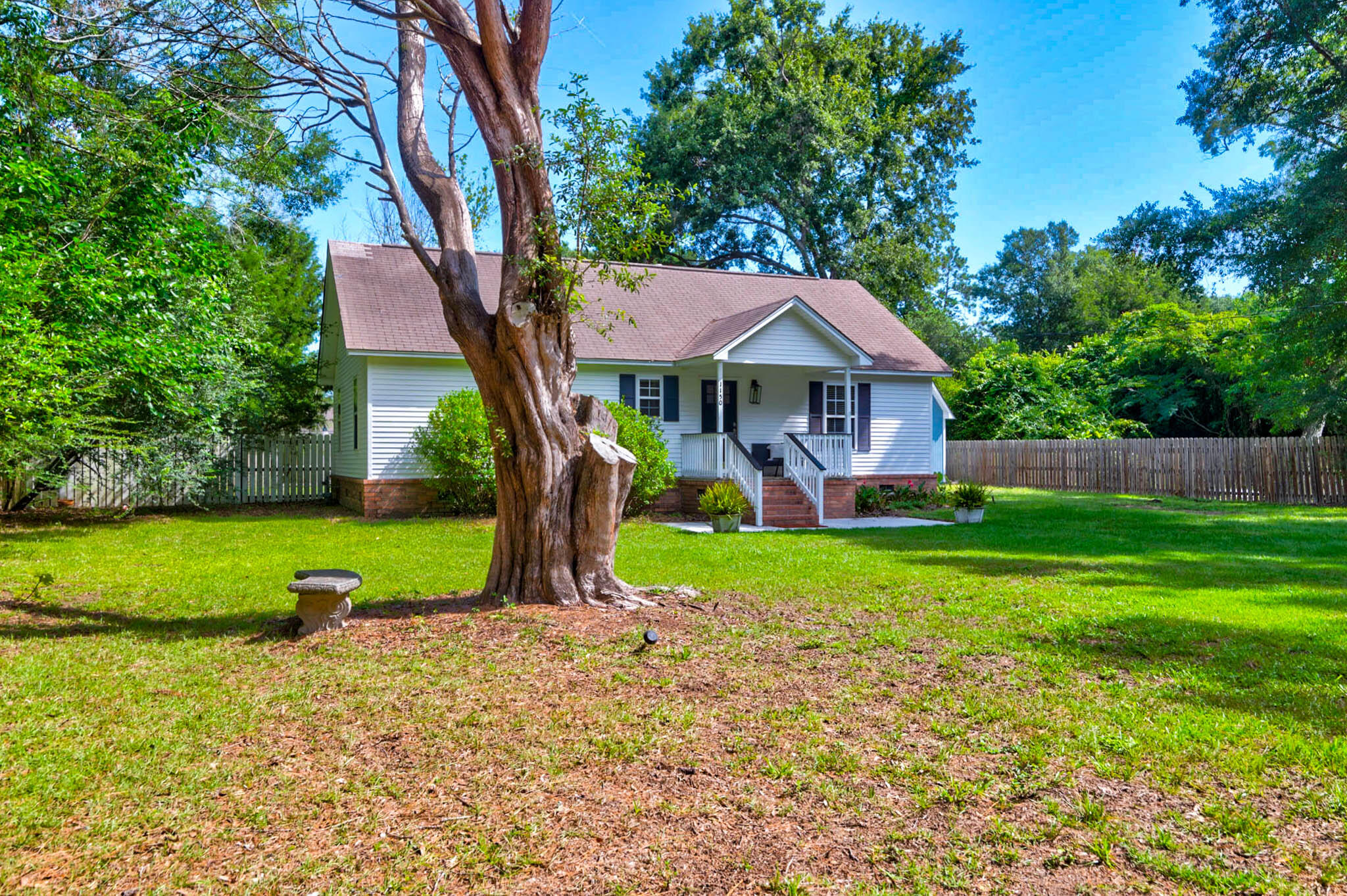 1150 East And West Road