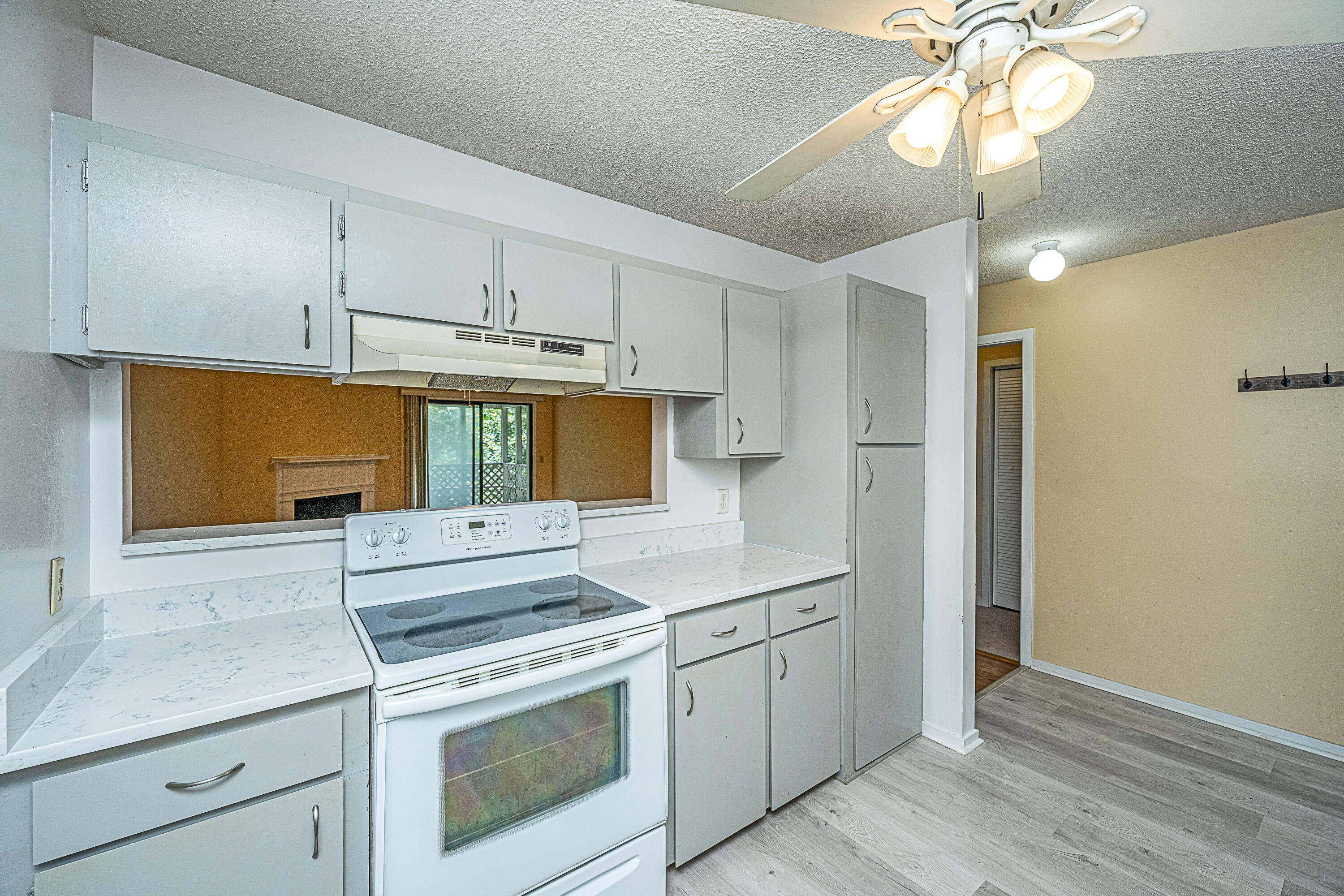 2741 Jobee Drive # 7