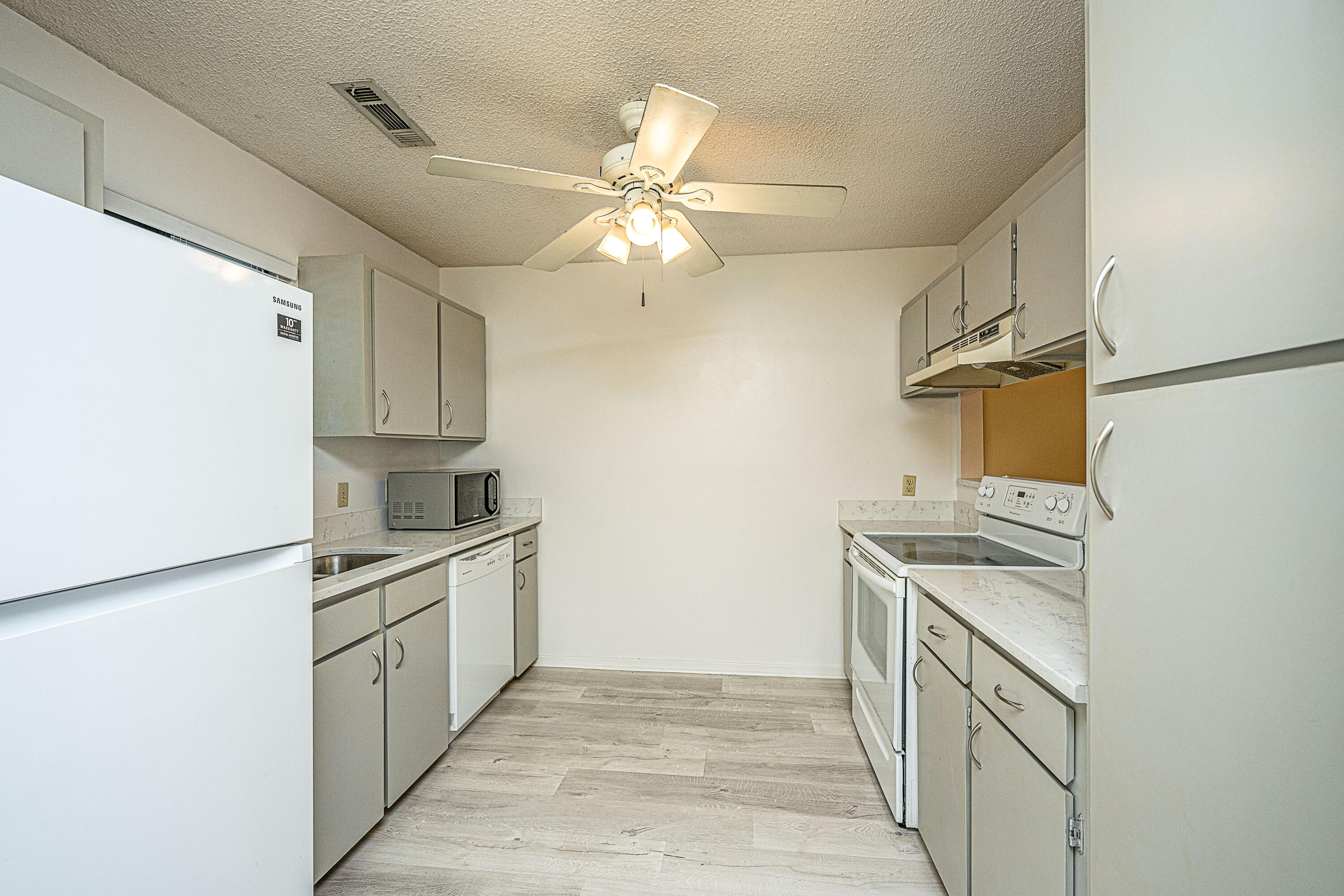 2741 Jobee Drive # 7