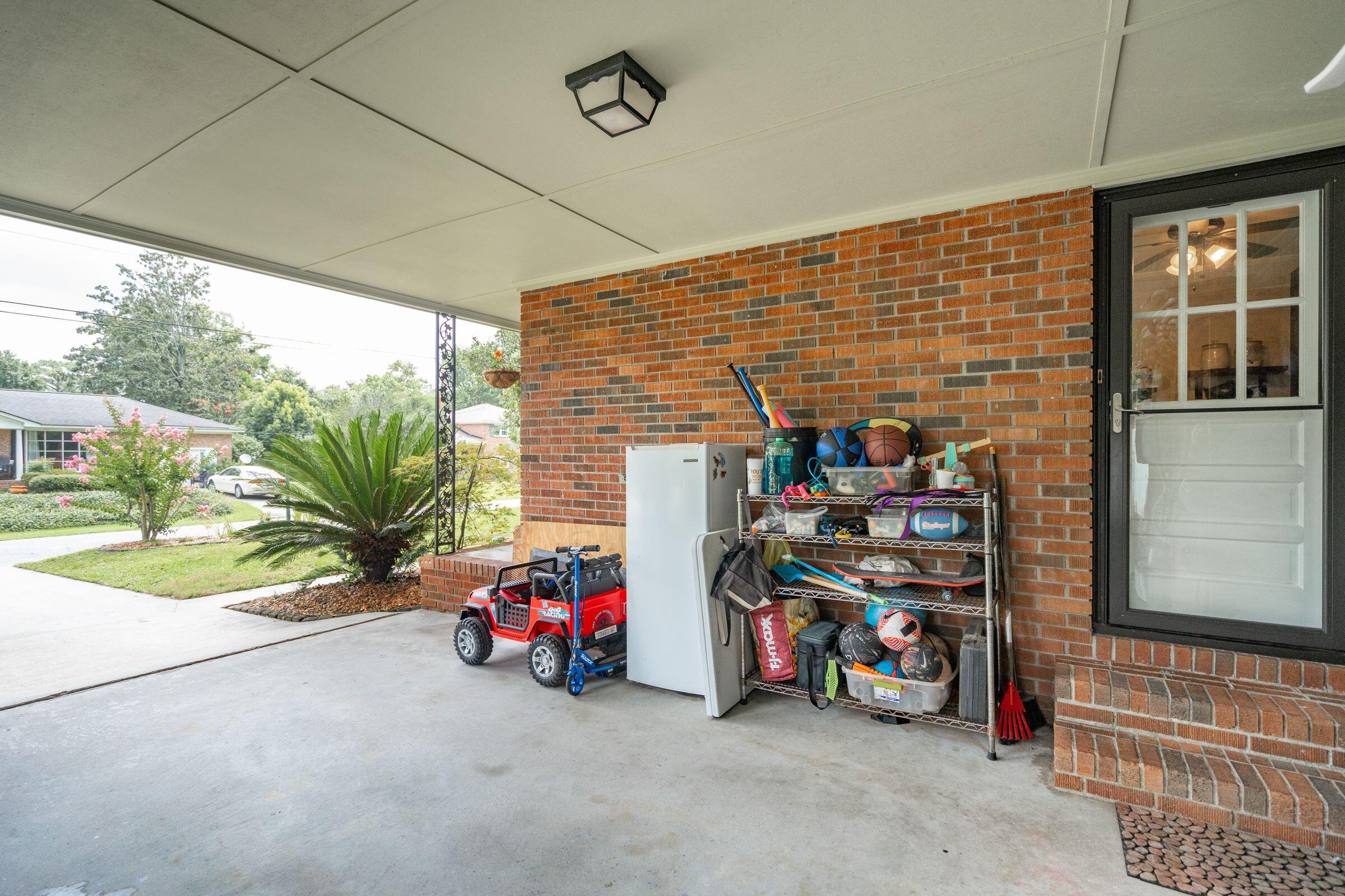 1820 Wedgefield Road