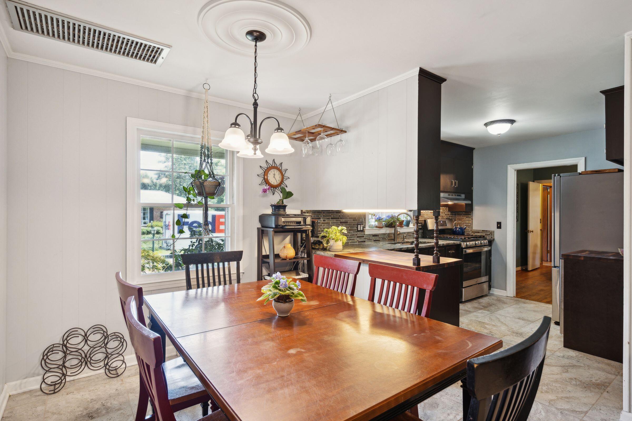 1820 Wedgefield Road