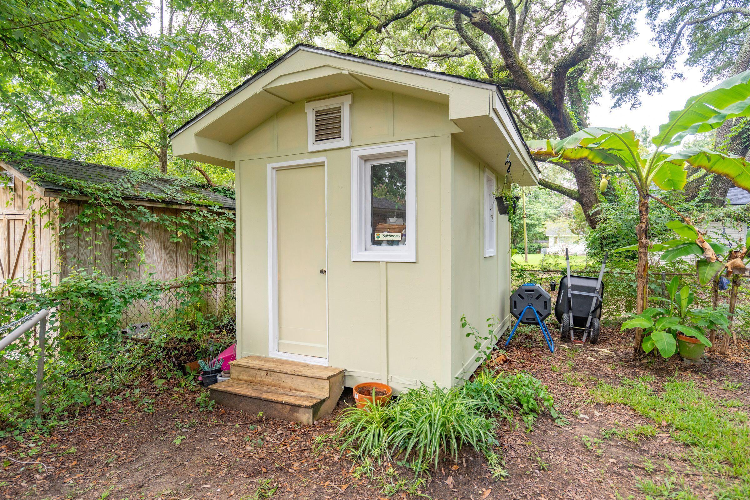 1820 Wedgefield Road