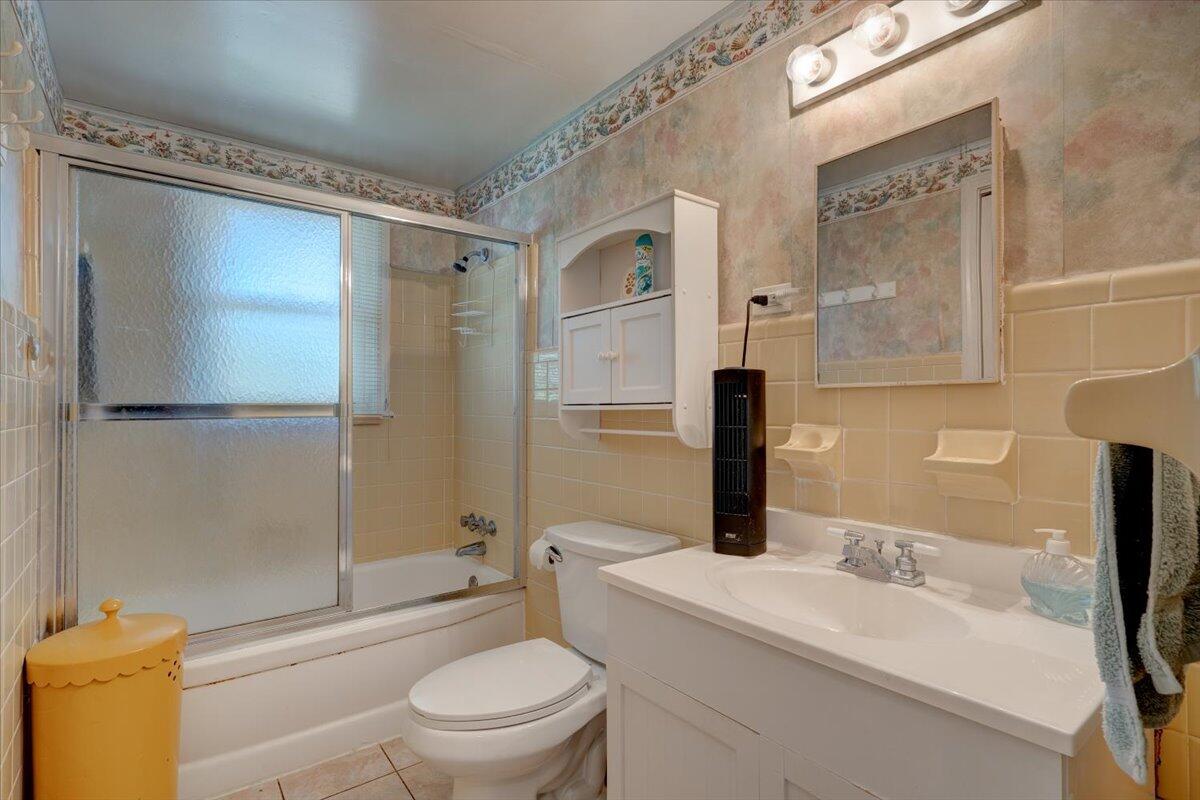 1302 E Ashley Avenue