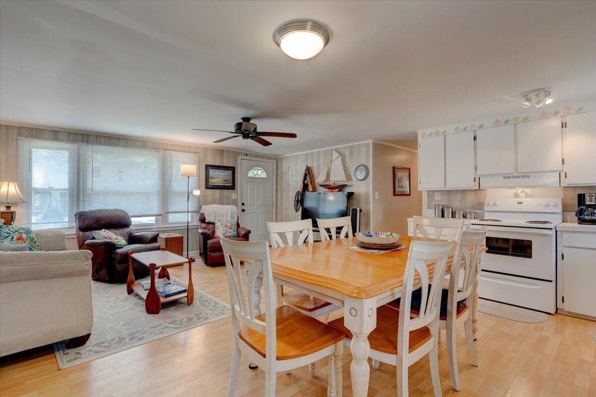 1302 E Ashley Avenue