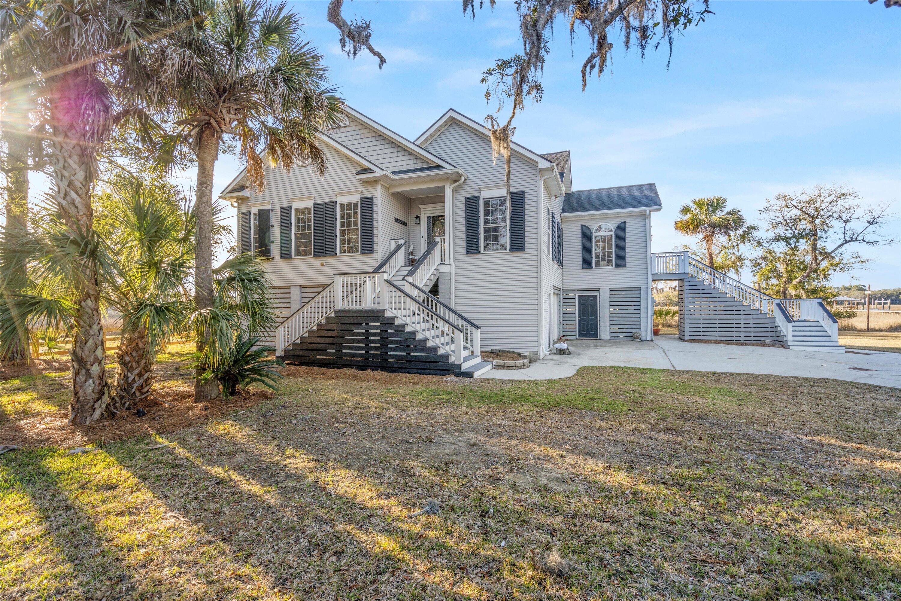 8272 Palmetto Road