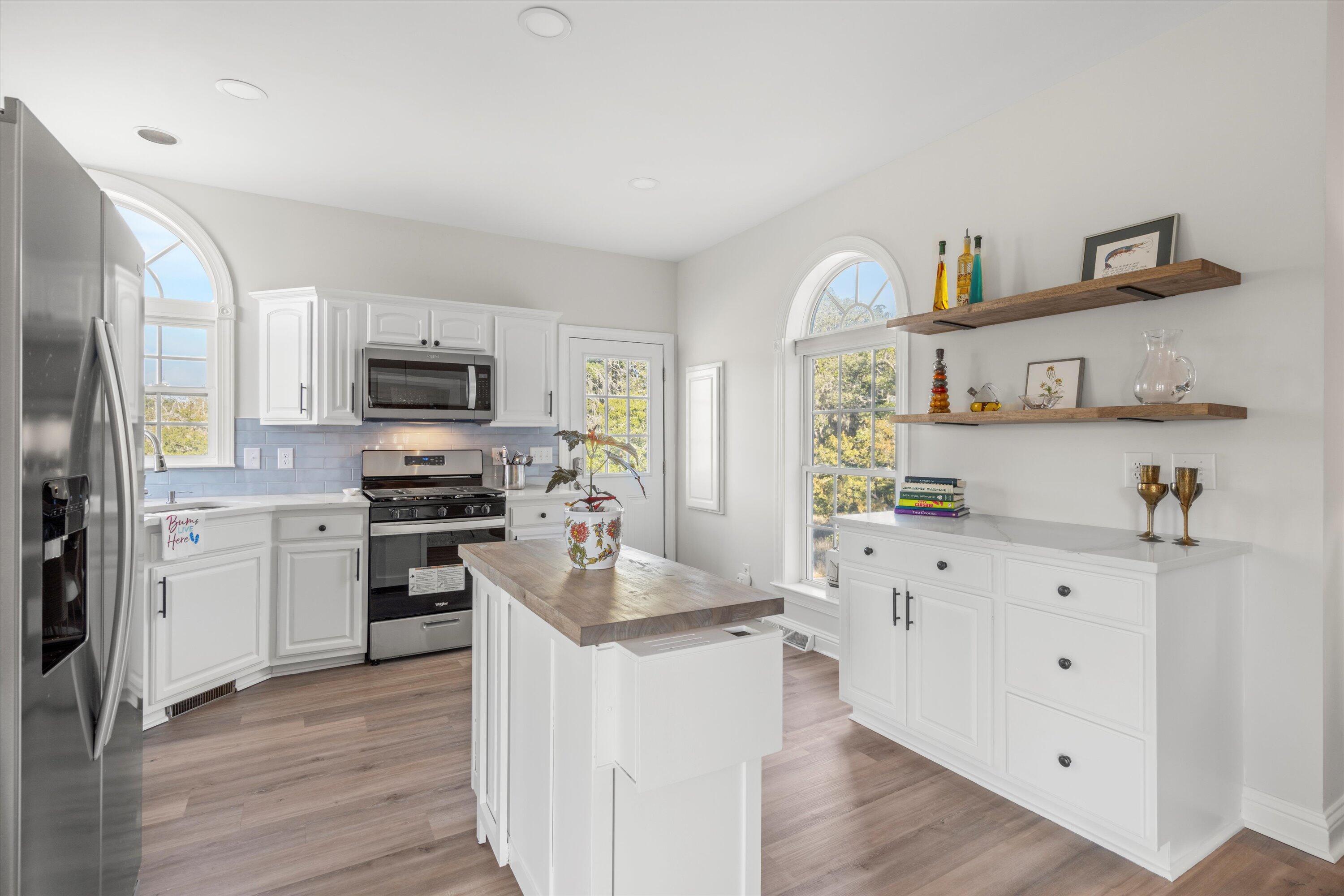 8272 Palmetto Road