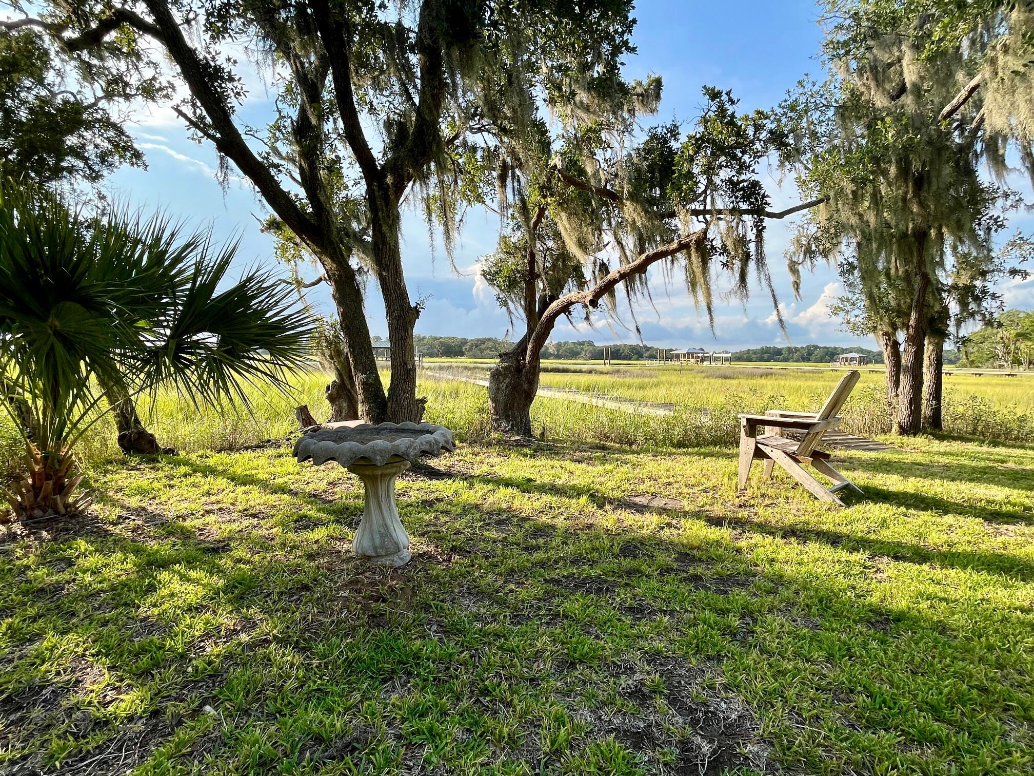 8272 Palmetto Road