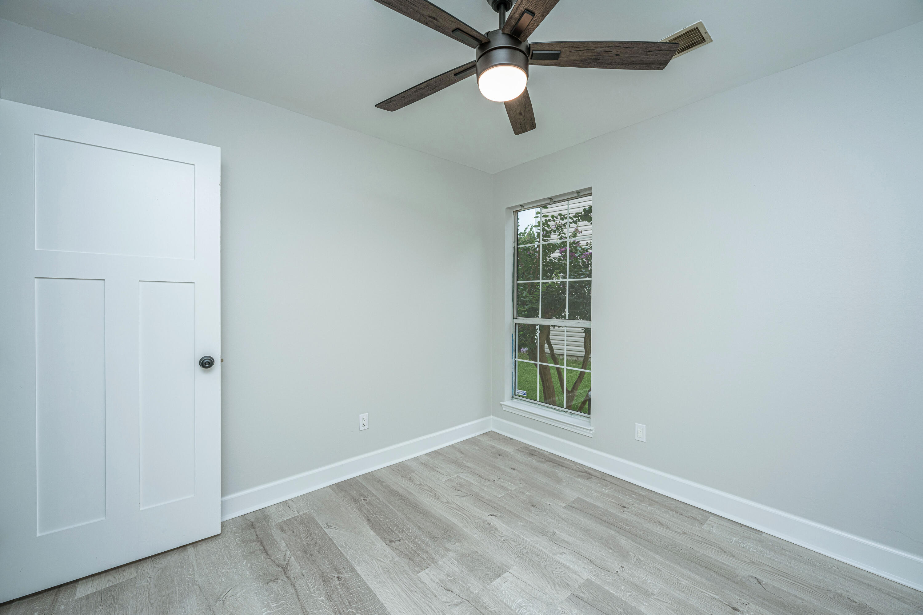 1052 Willowood Avenue