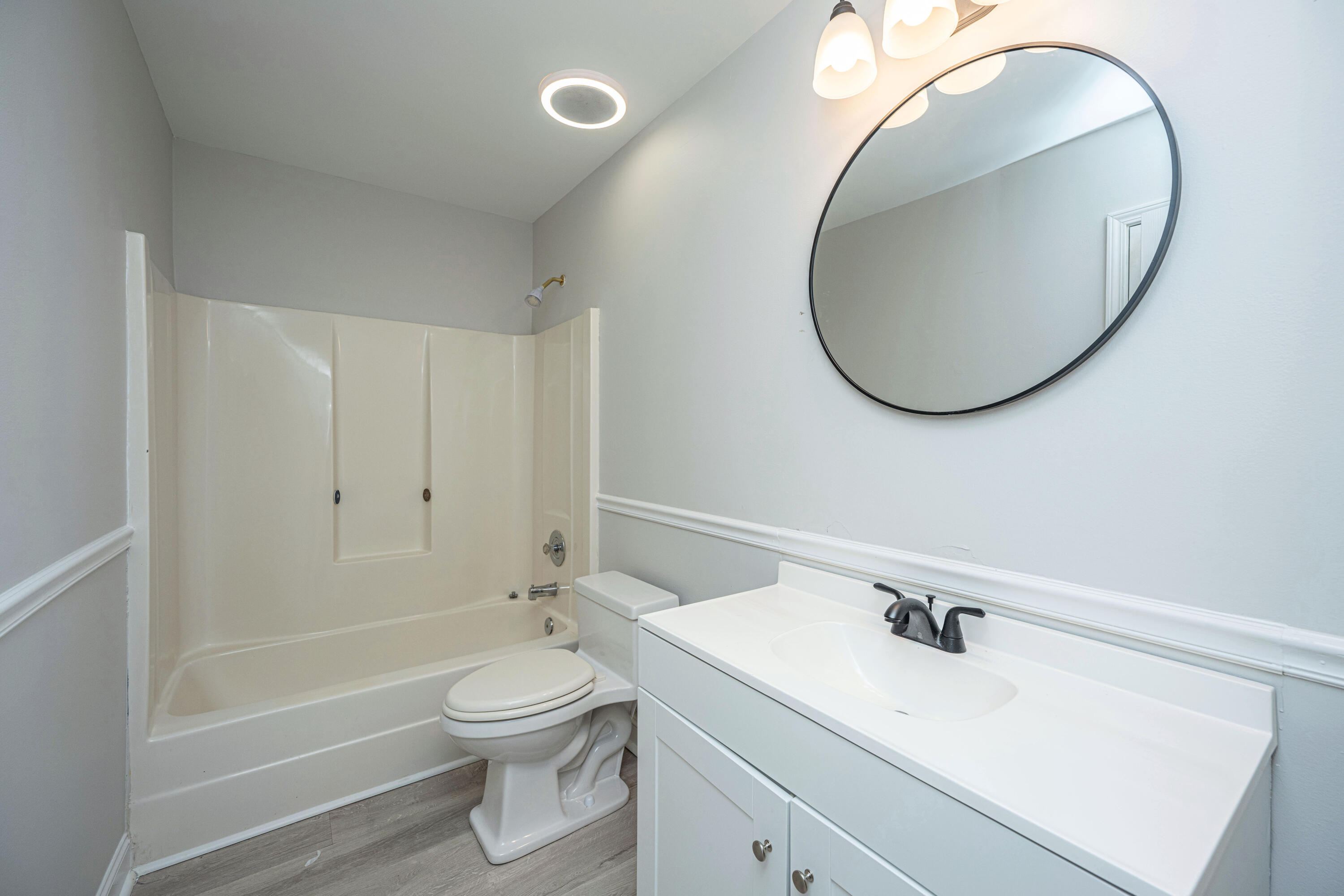 1052 Willowood Avenue