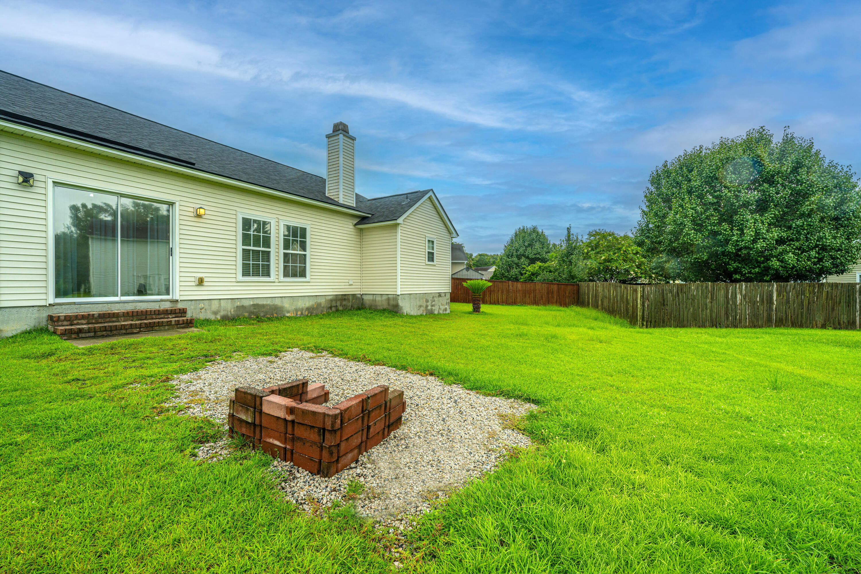 5035 Holdsworth Drive