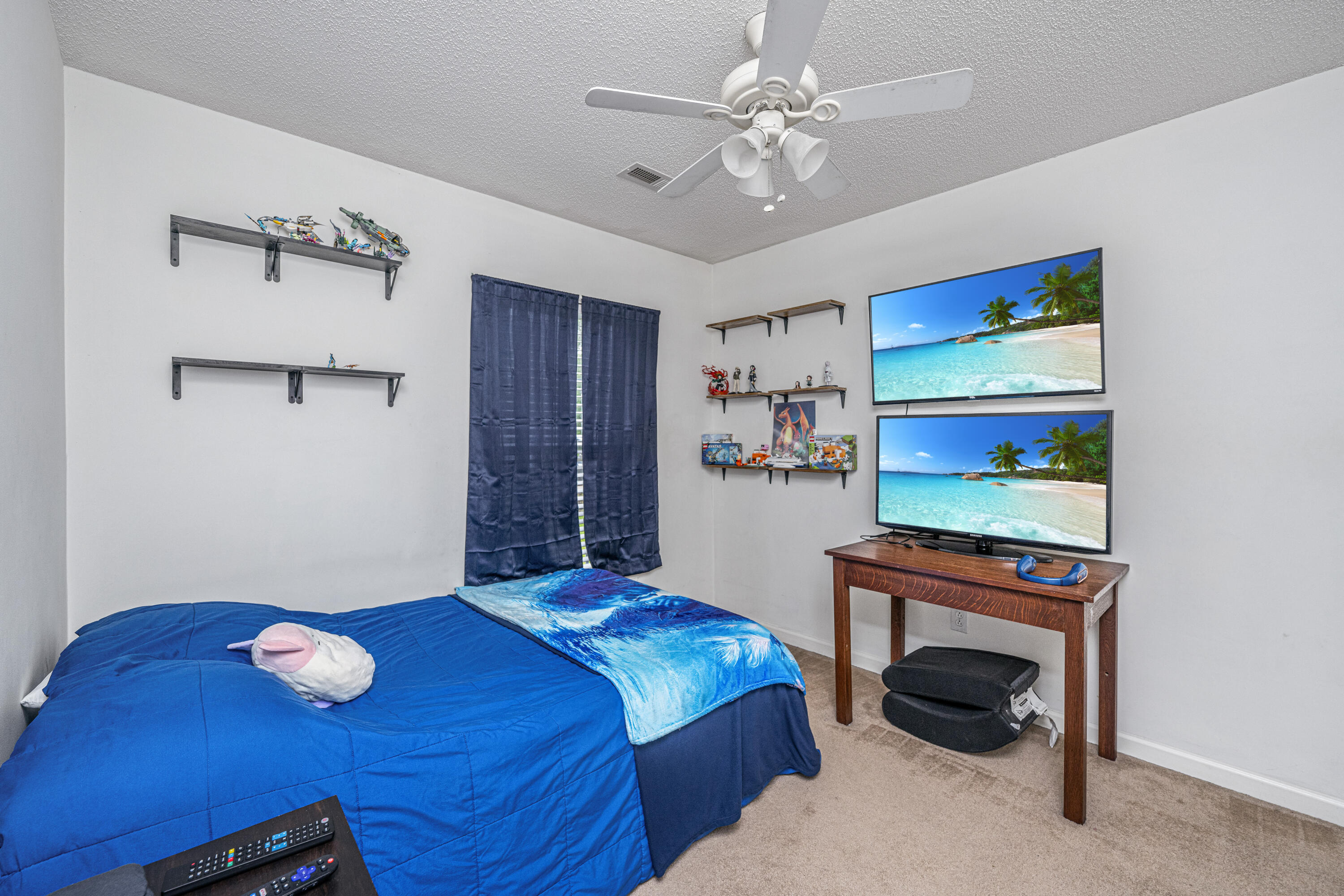 5035 Holdsworth Drive