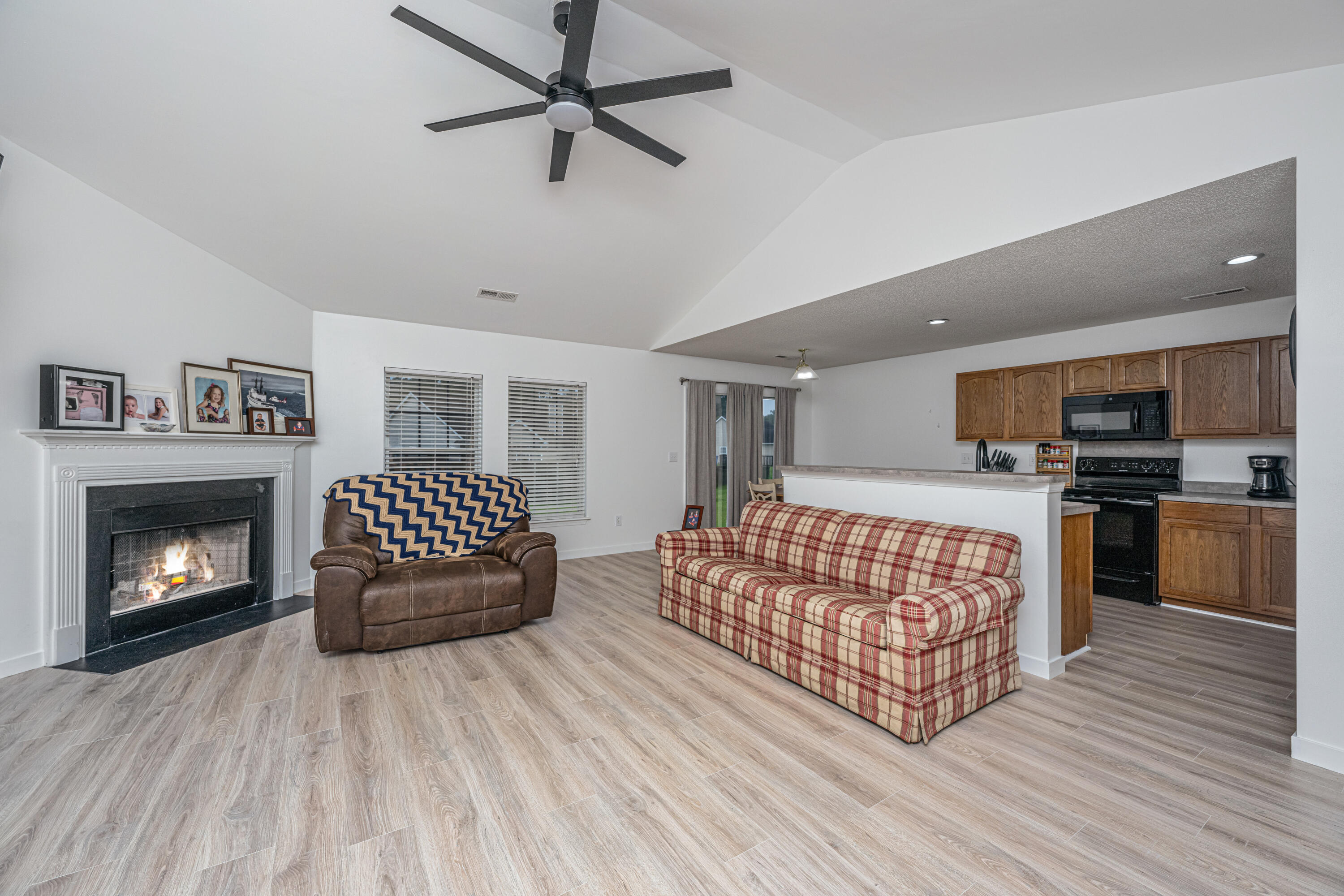 5035 Holdsworth Drive