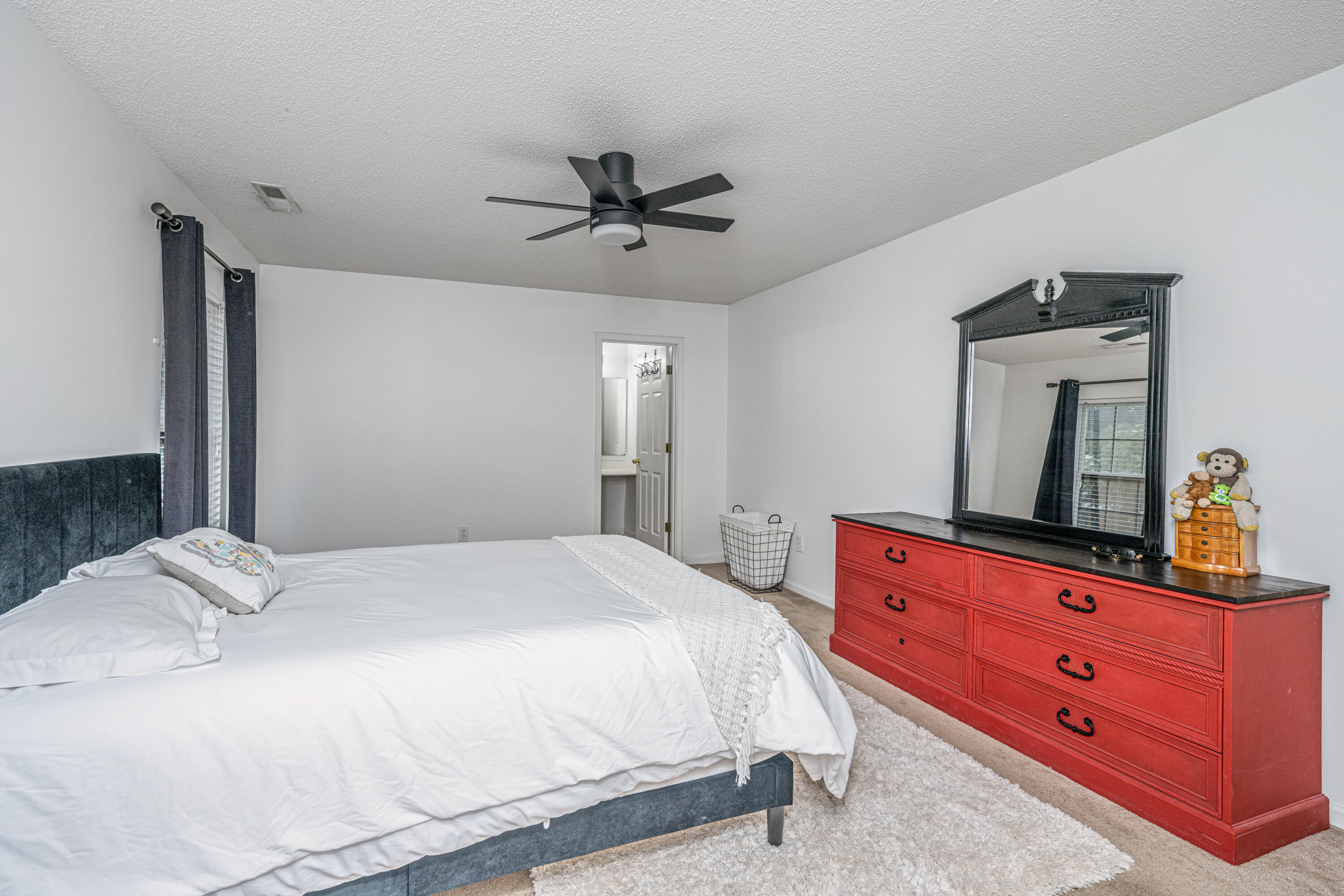 5035 Holdsworth Drive