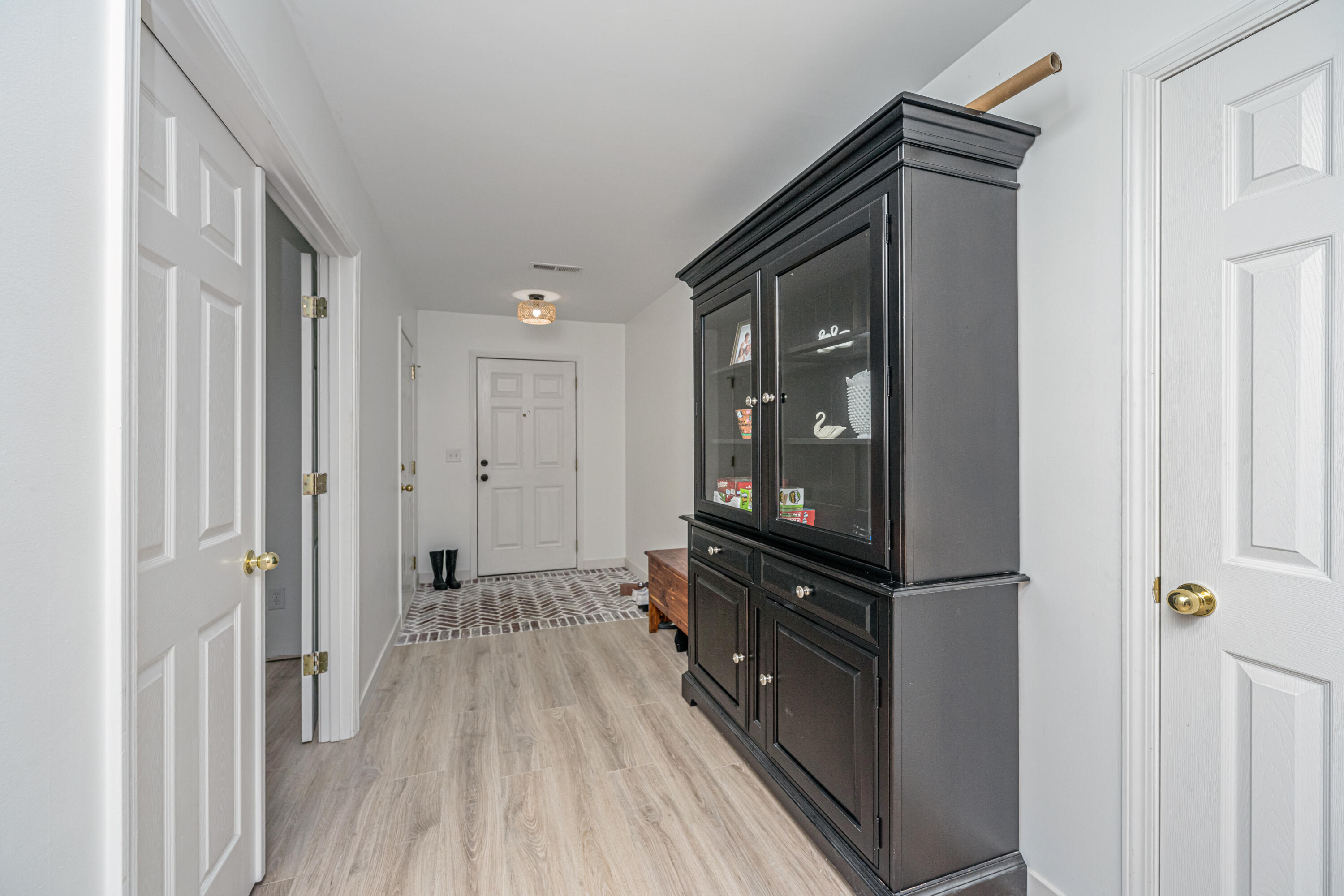 5035 Holdsworth Drive