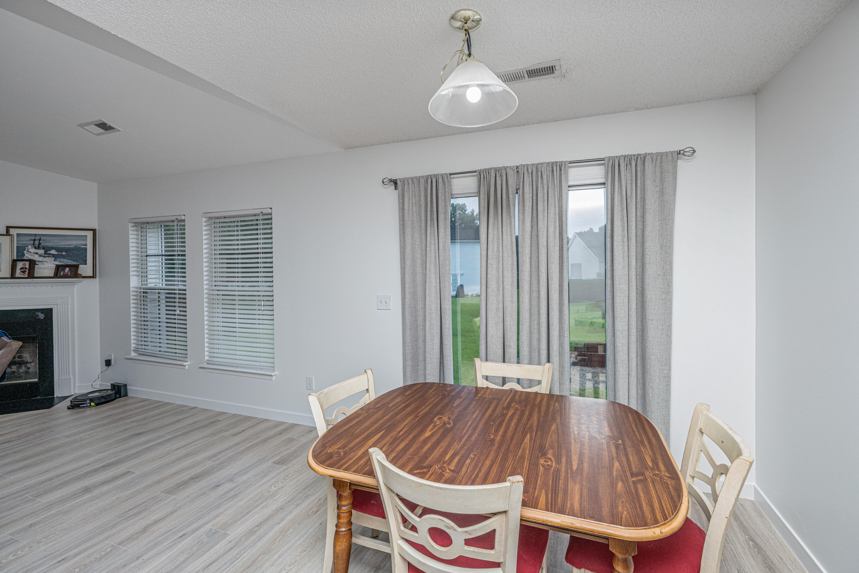 5035 Holdsworth Drive