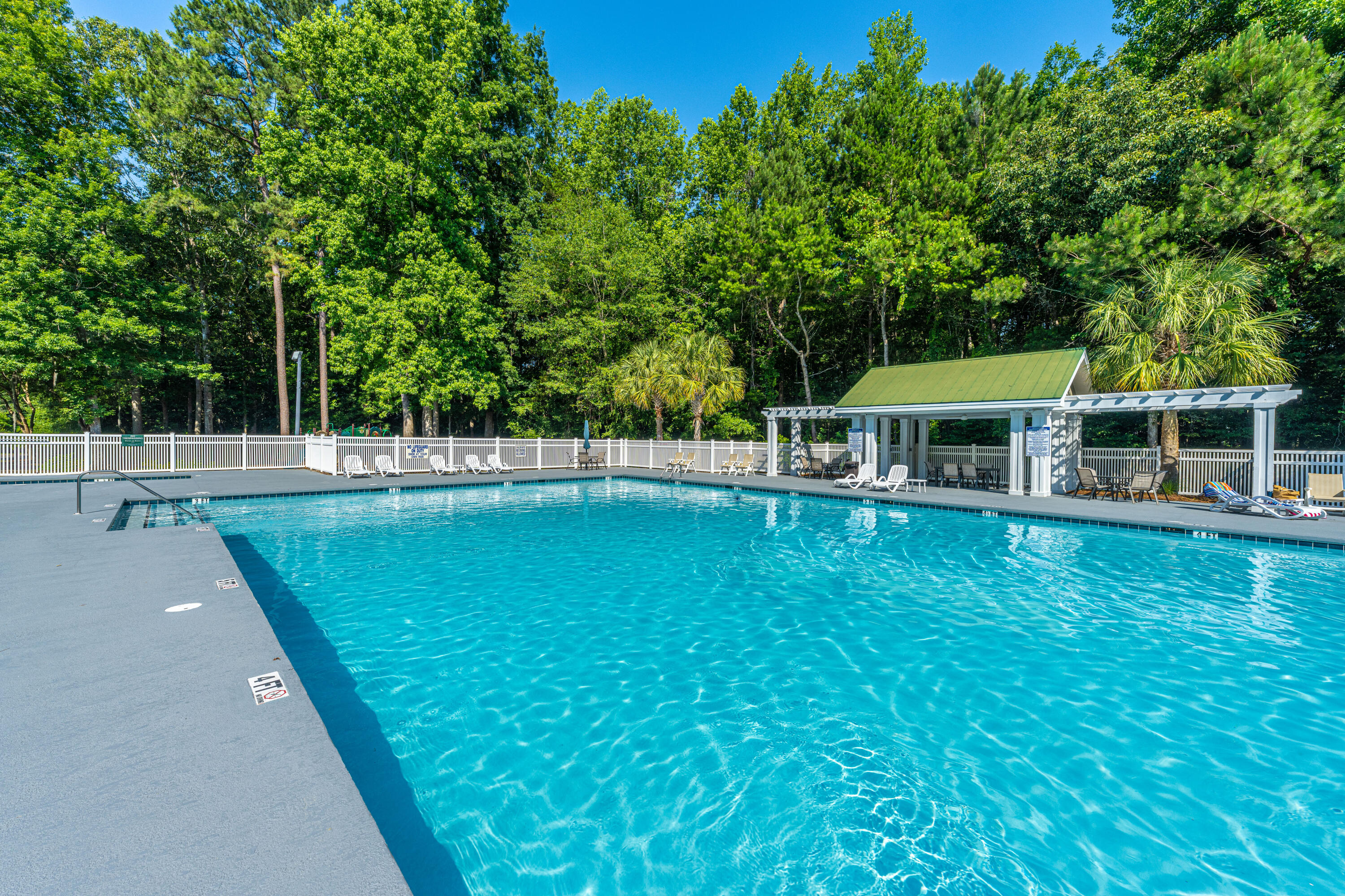 122 Lake Jogassee Drive