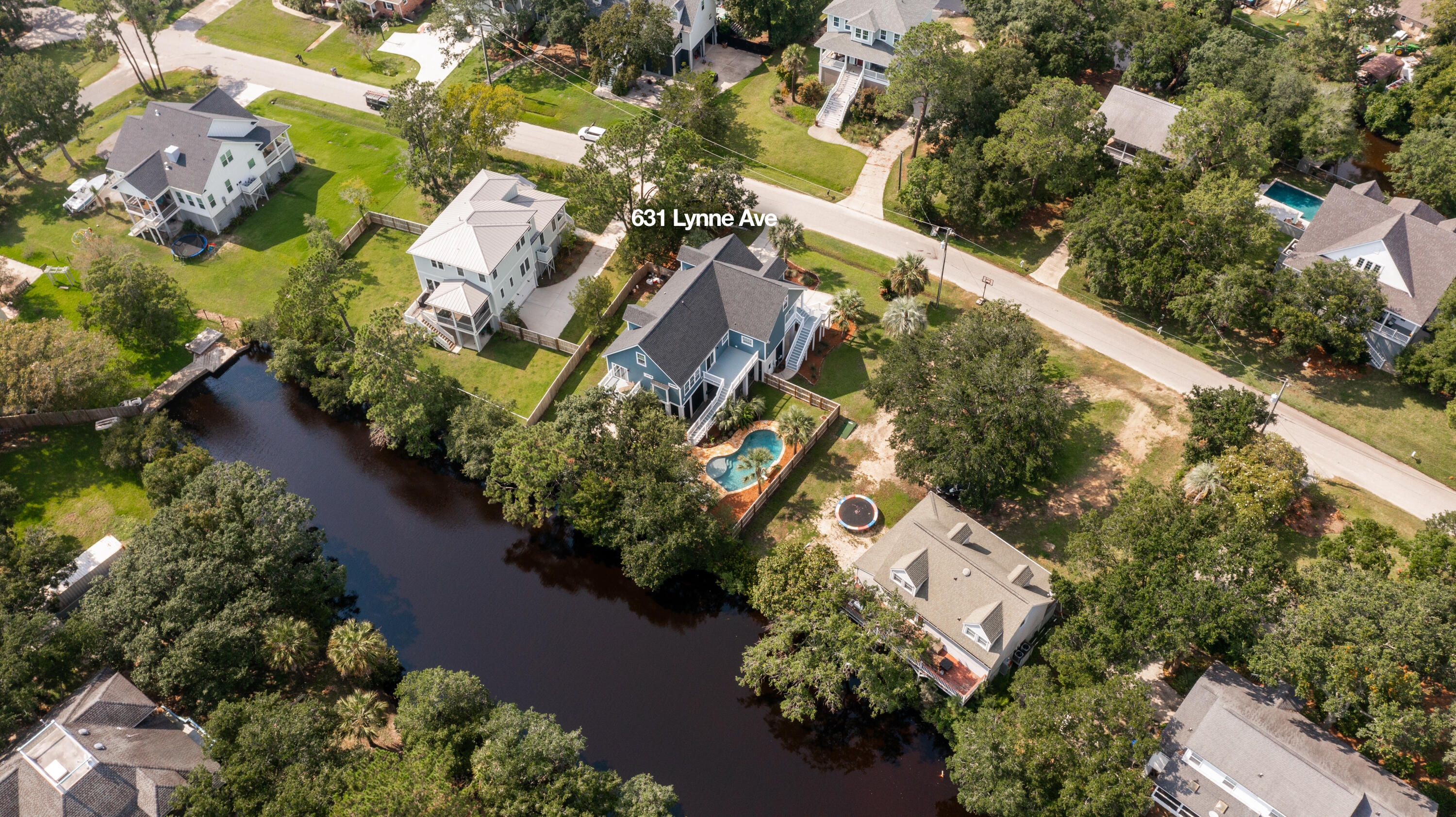 631 Lynne Avenue