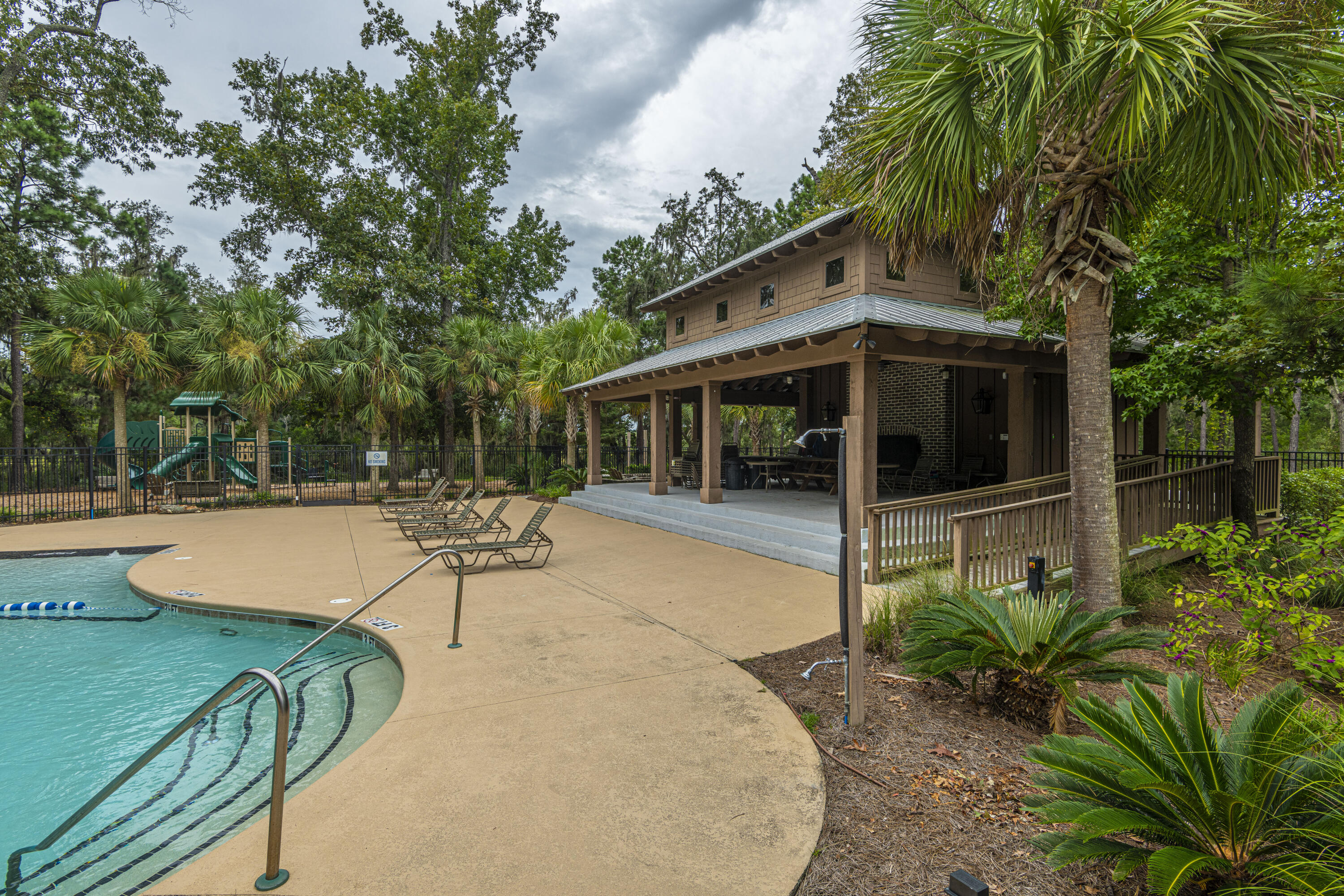 2926 Glenarden Drive