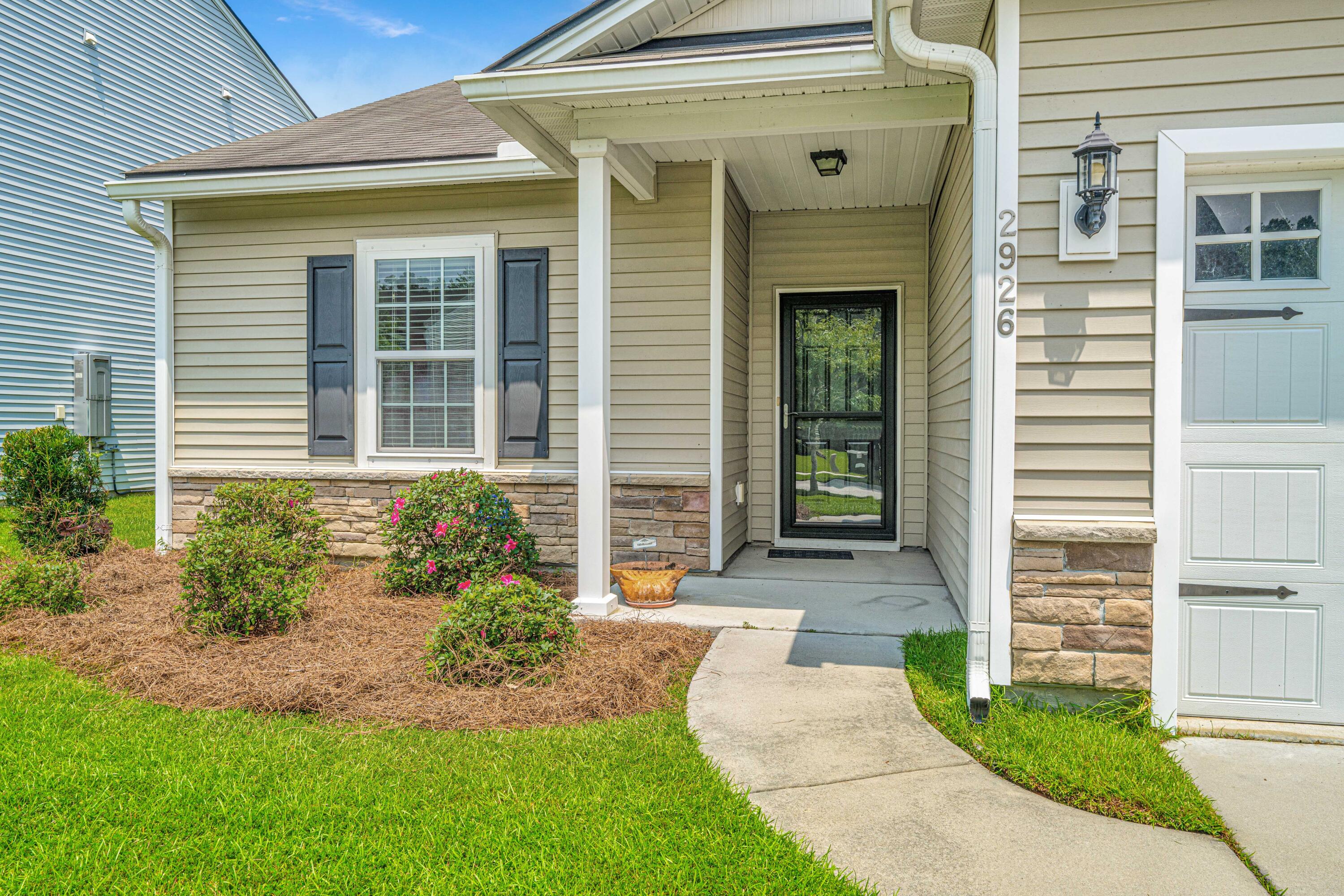 2926 Glenarden Drive