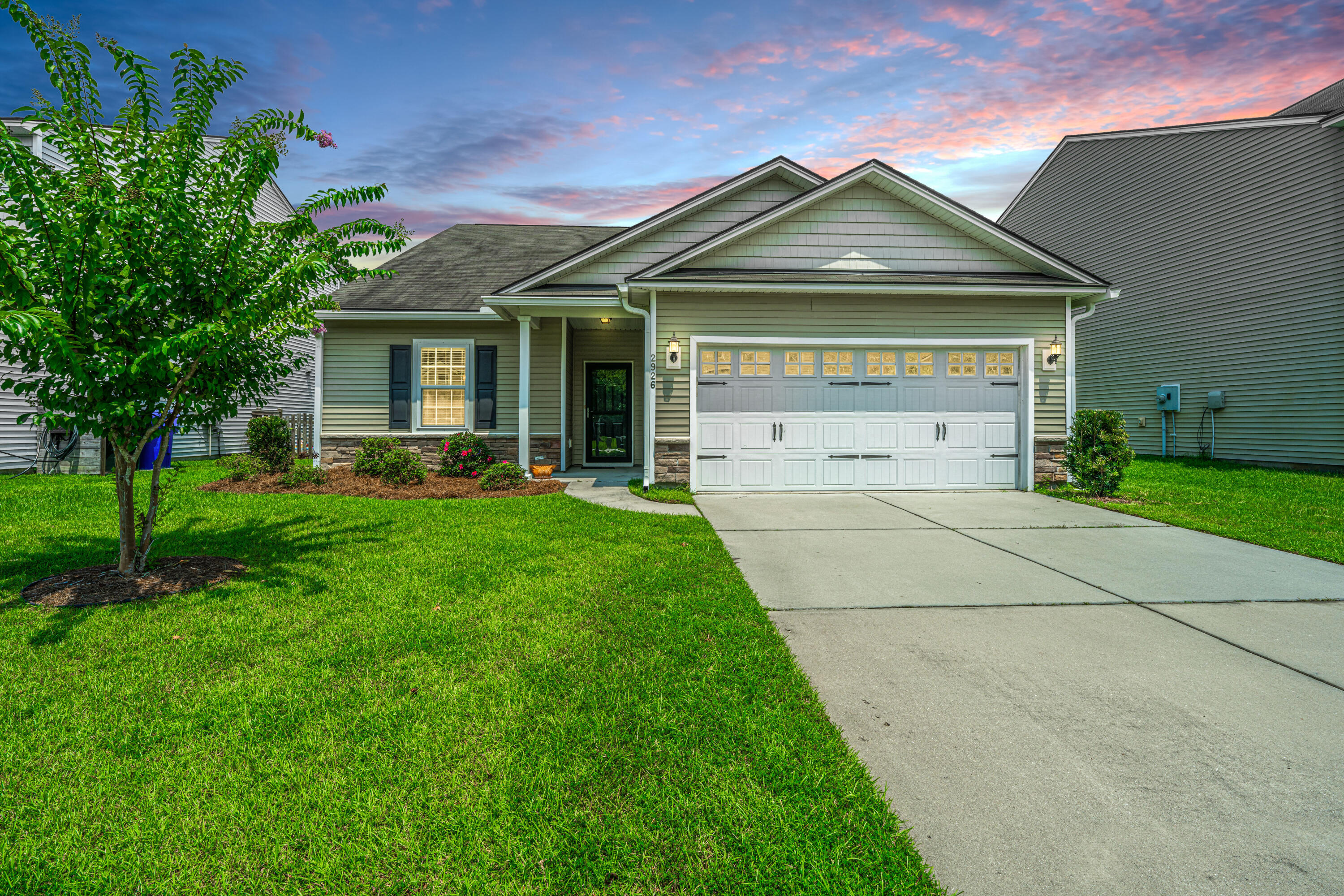 2926 Glenarden Drive