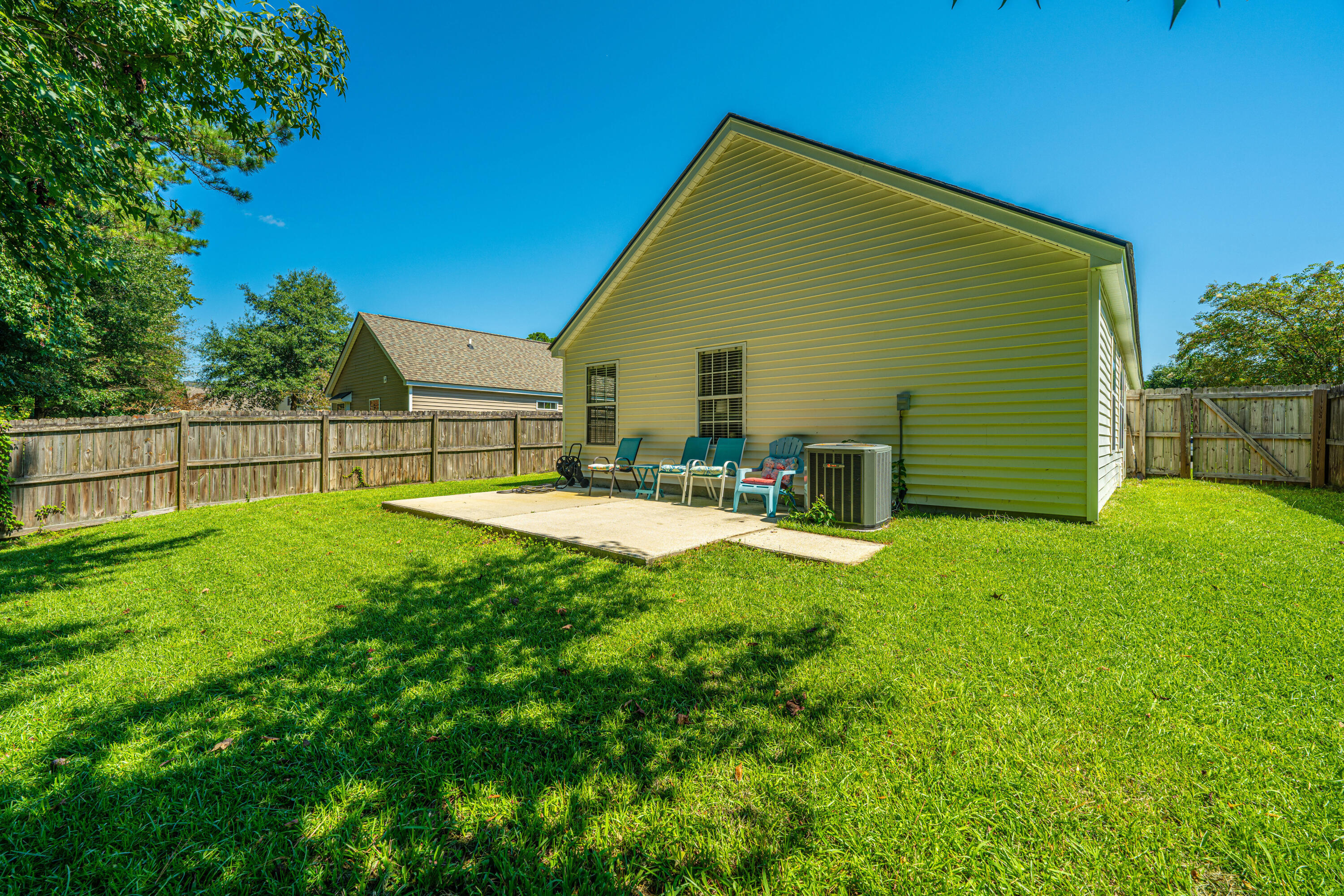 1135 Peninsula Cove Drive