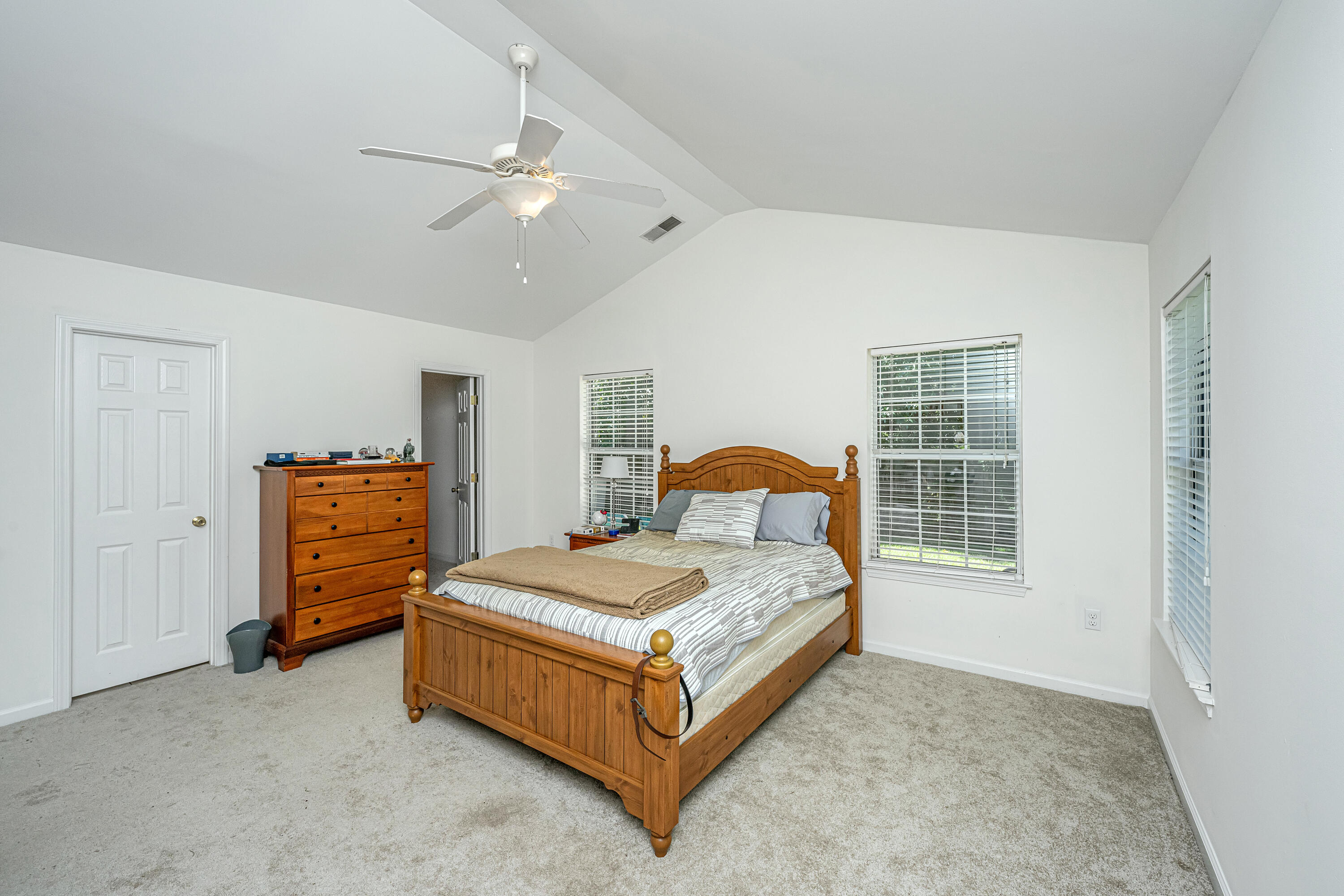 1135 Peninsula Cove Drive