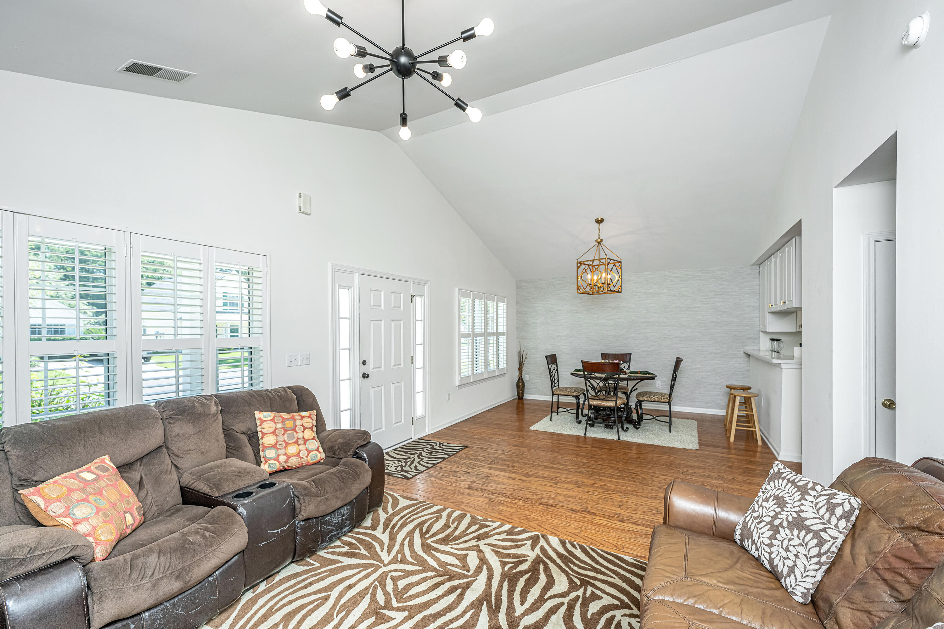 1135 Peninsula Cove Drive