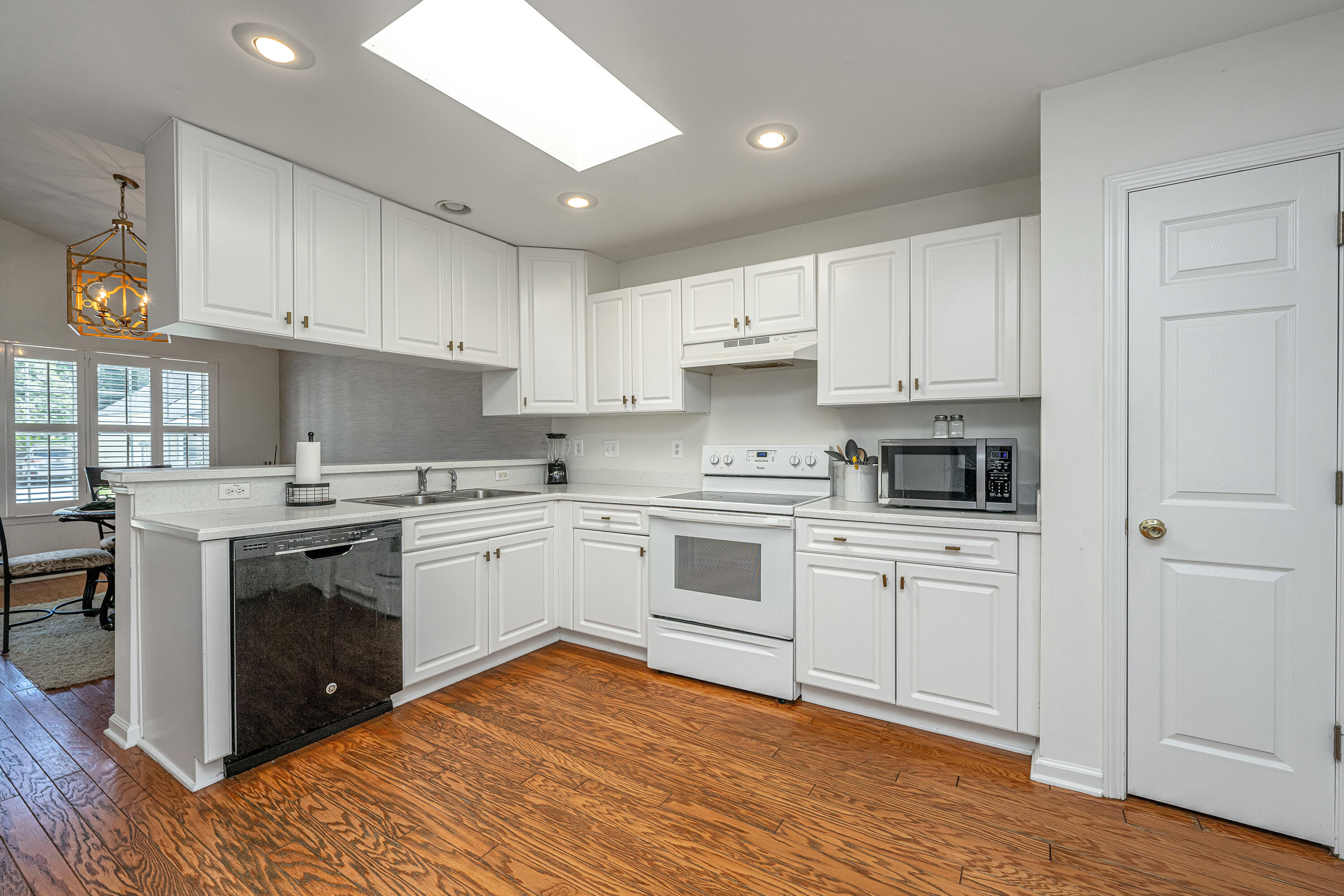 1135 Peninsula Cove Drive