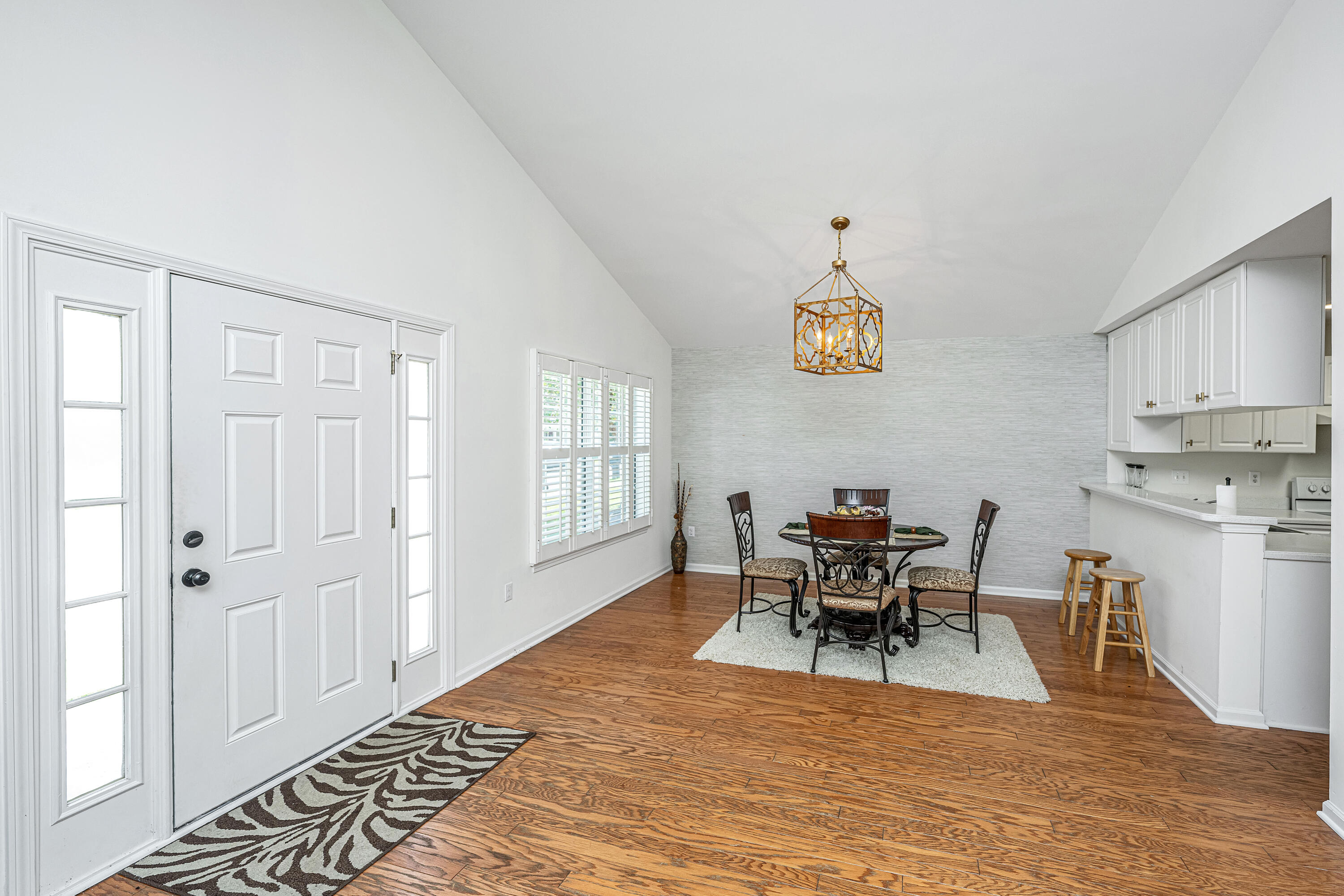 1135 Peninsula Cove Drive