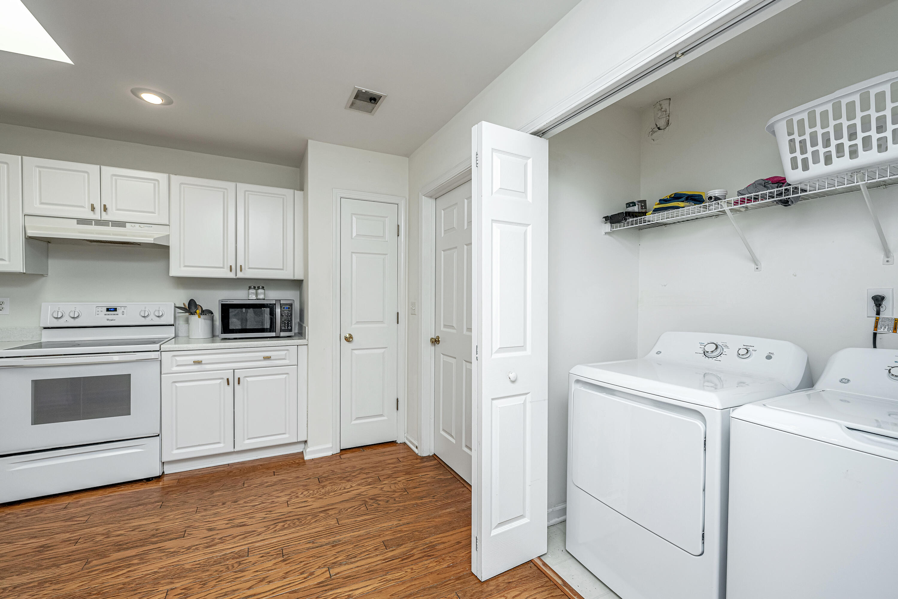 1135 Peninsula Cove Drive