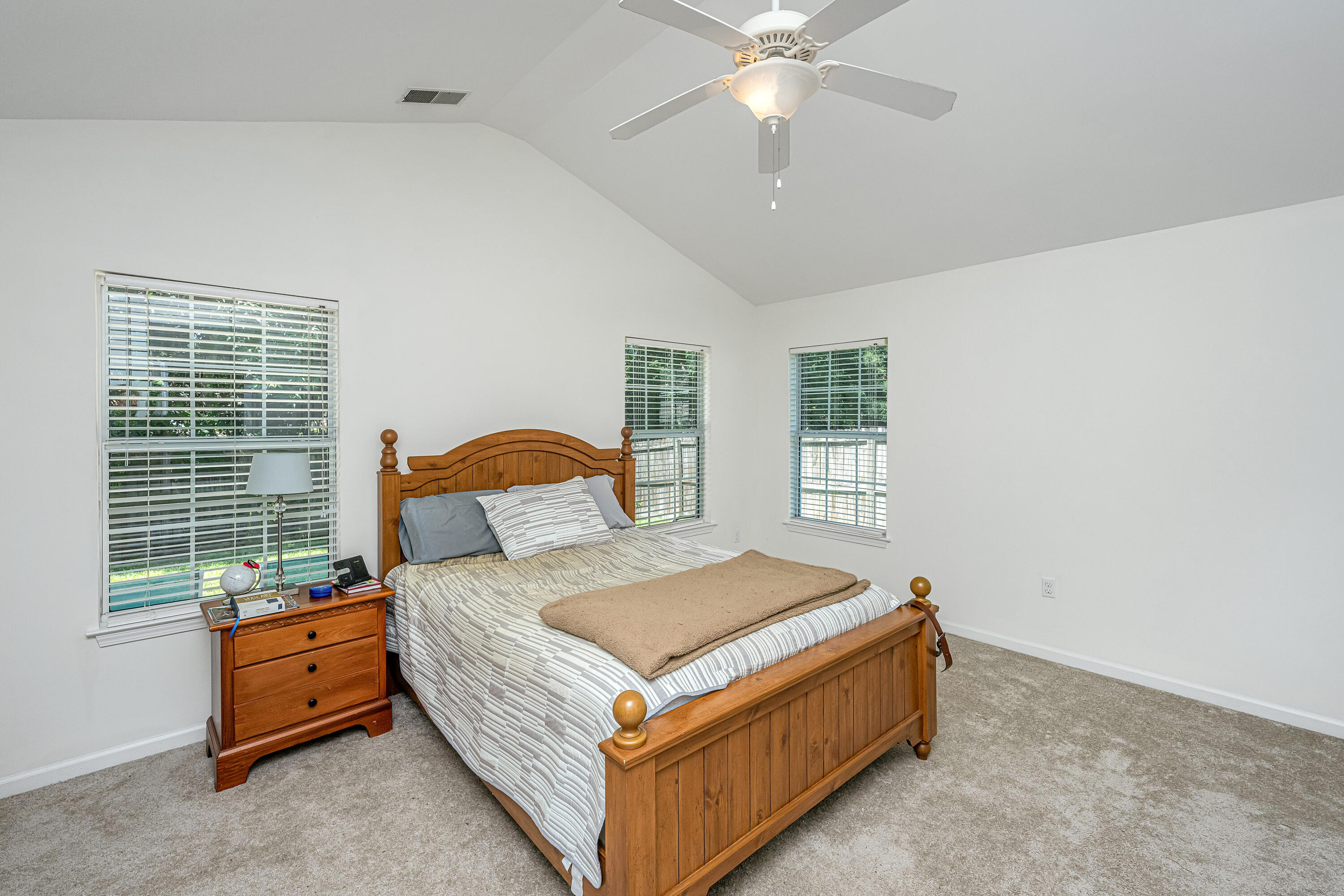 1135 Peninsula Cove Drive