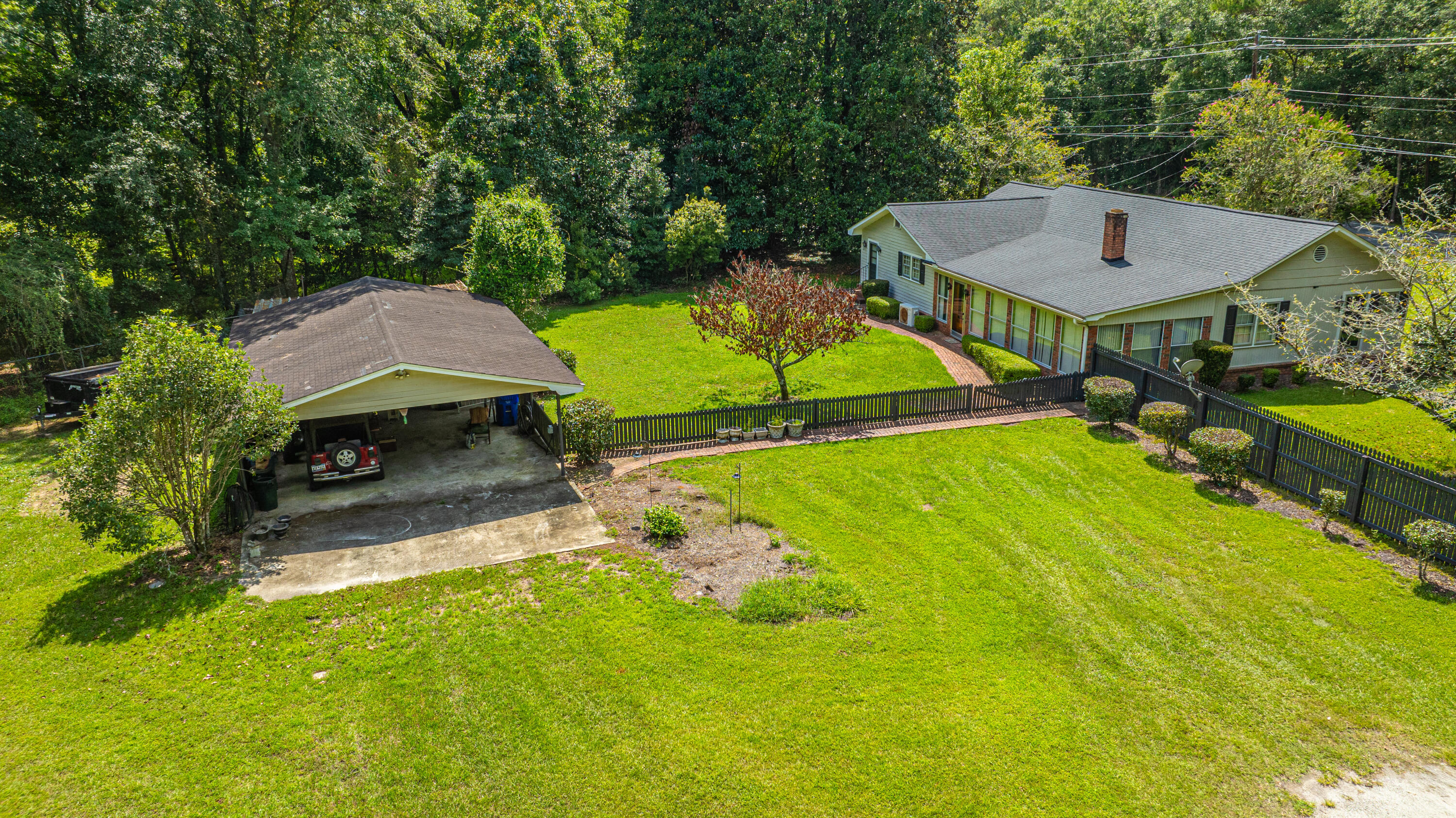5718 Highway 165