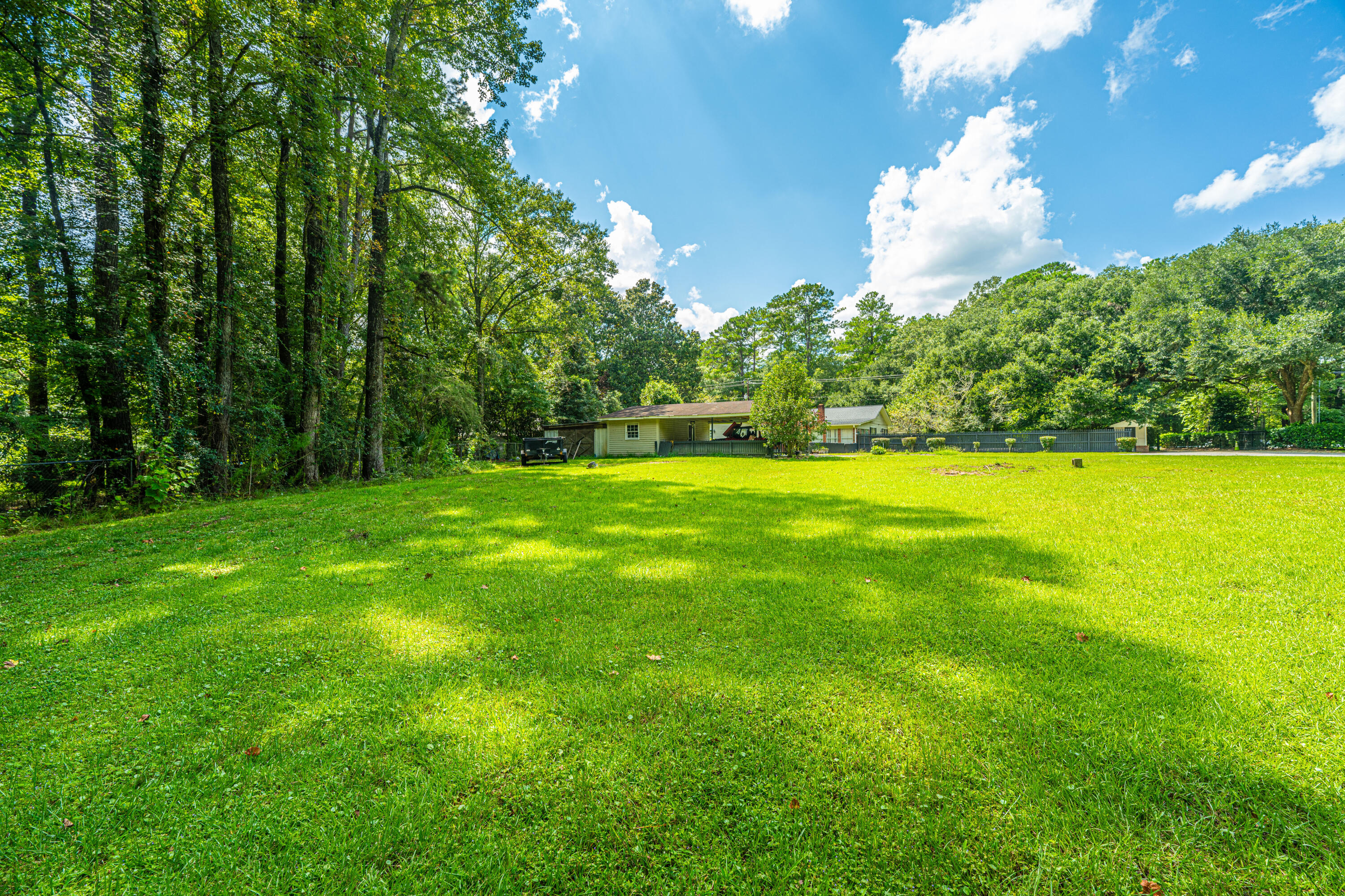 5718 Highway 165