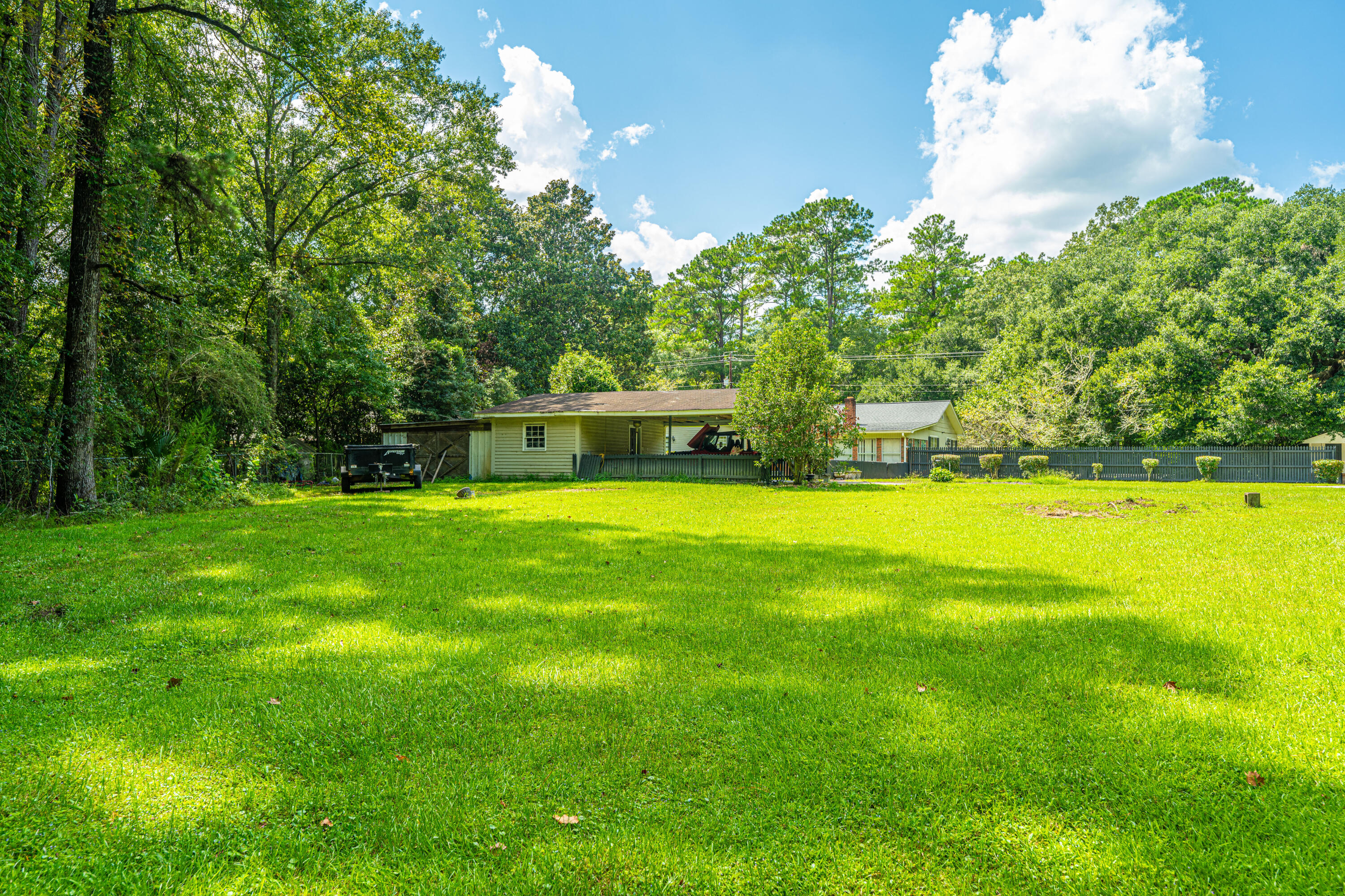 5718 Highway 165