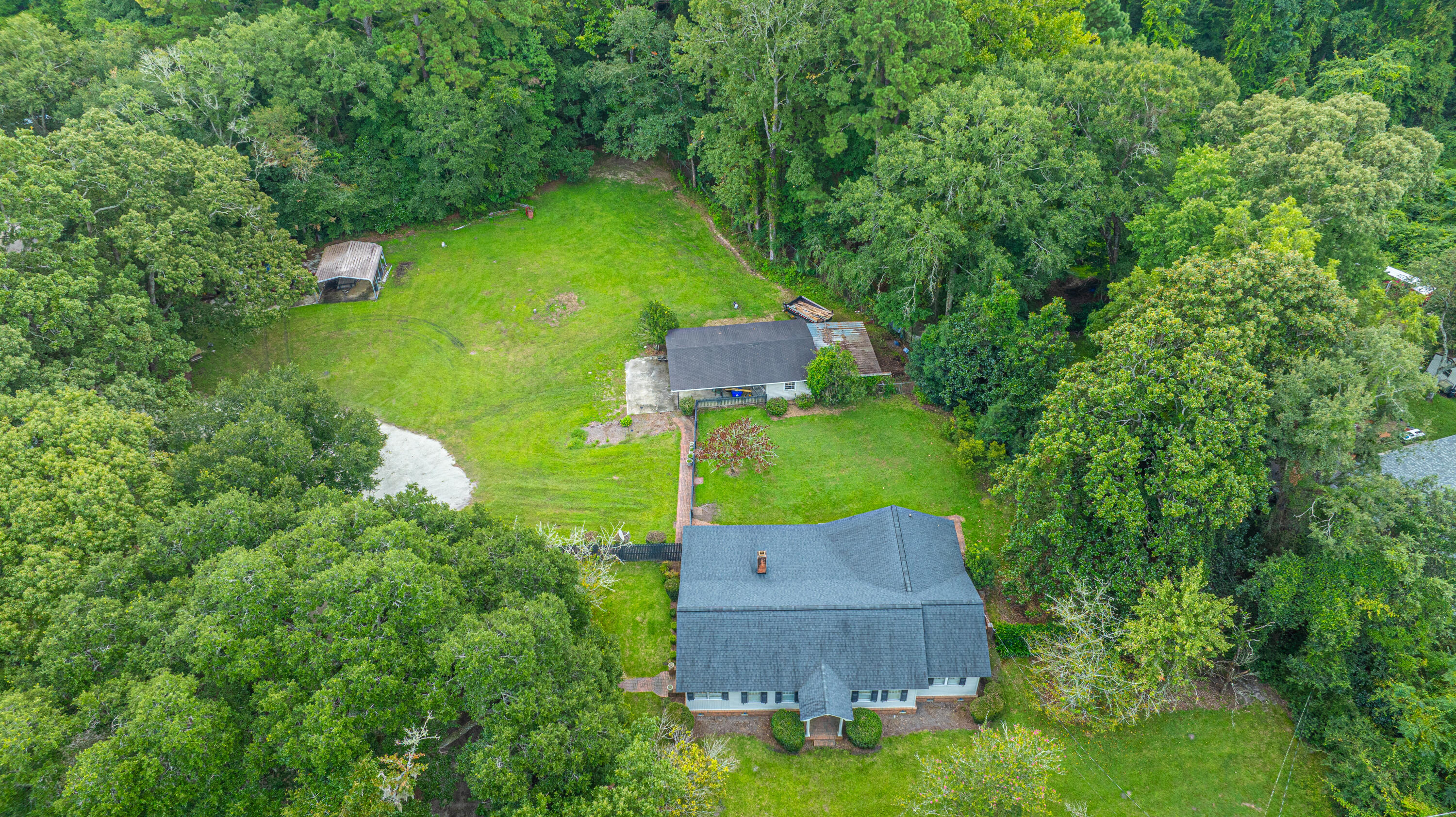 5718 Highway 165