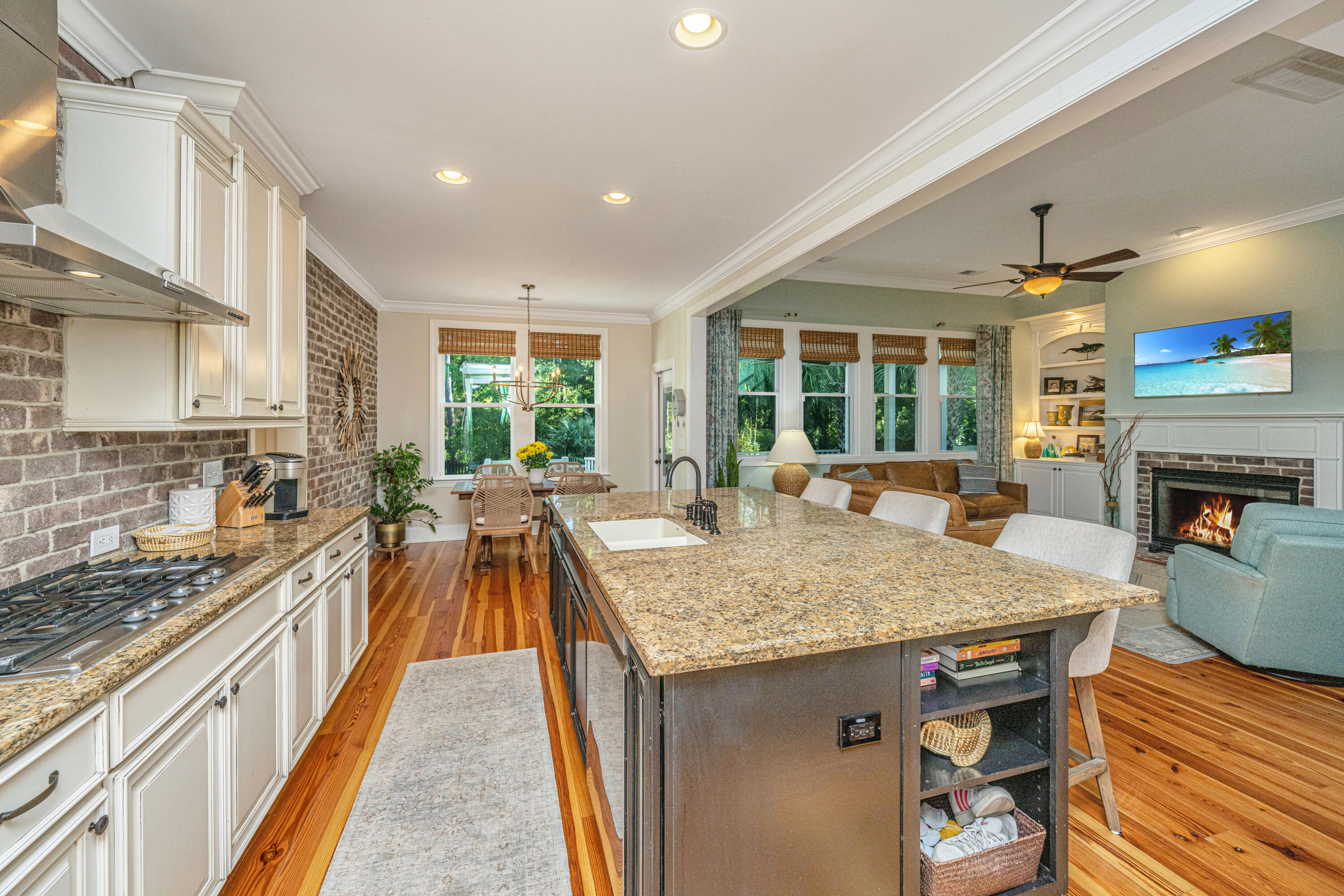 4261 Coolidge Street